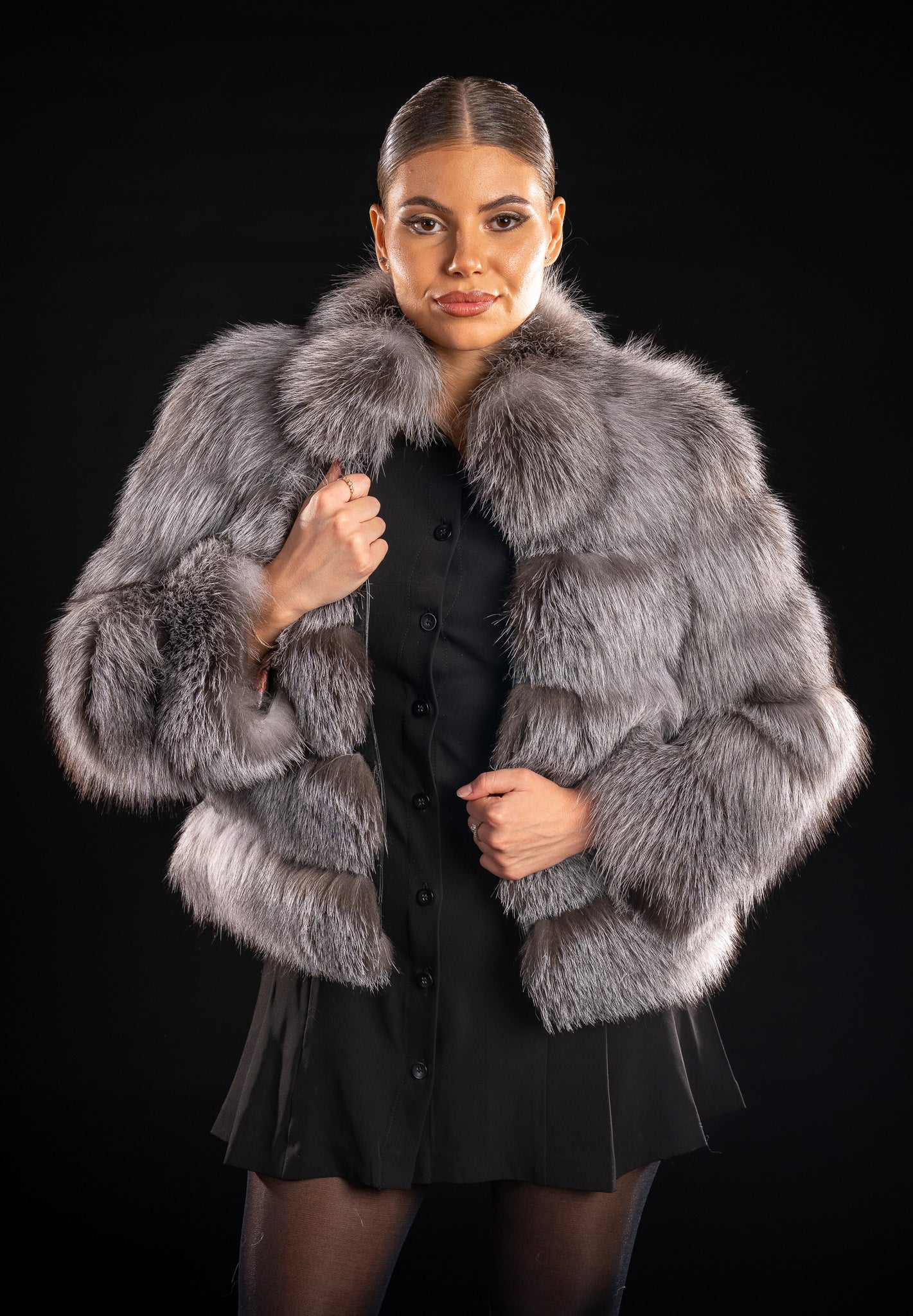 HAINA DIN B LANA NATURALA DE VULPE ARGINTIE CU GULER TUNICA, FROST 013