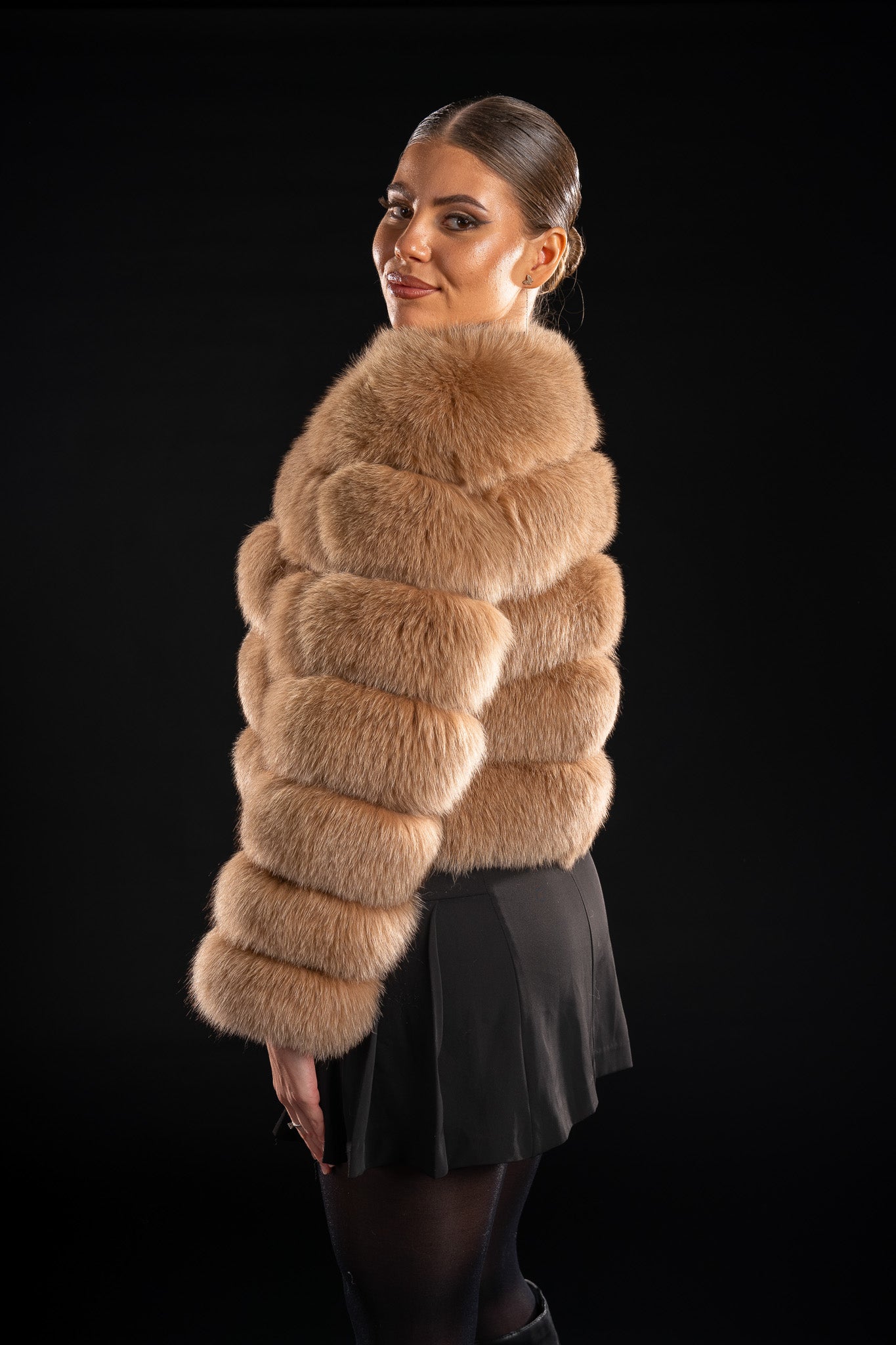 HAINA DIN BLANA NATURALA DE VULPE POLARA, MANECA 3/4, POLAR 017