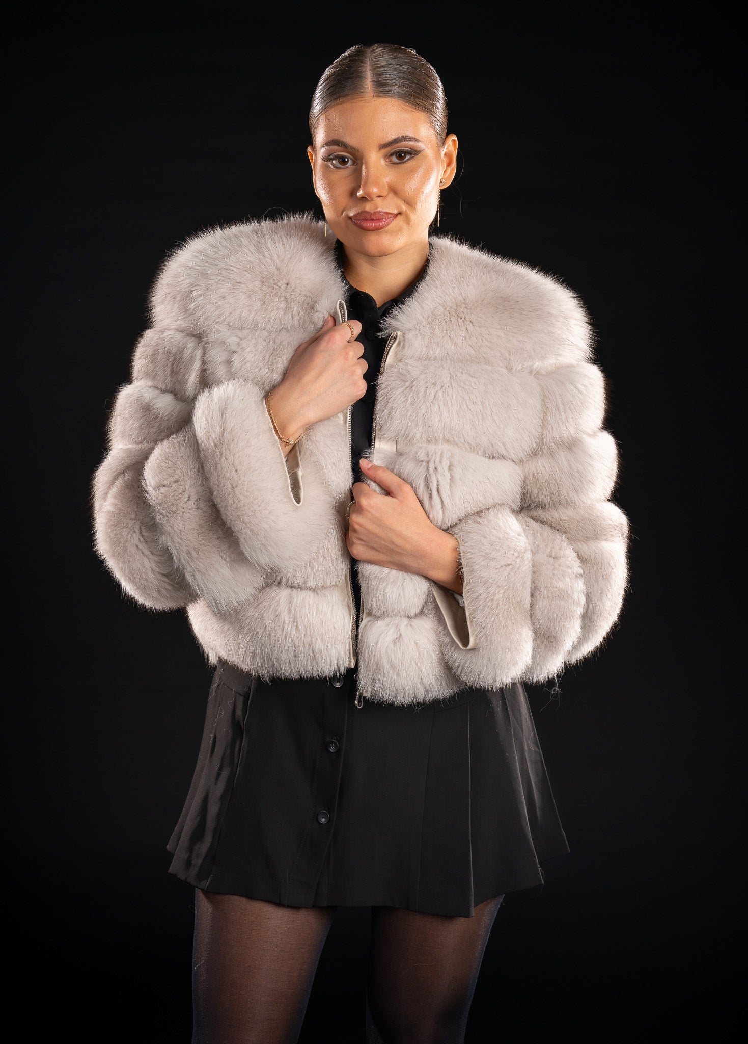 HAINA DIN BLANA NATURALA DE VULPE POLARA, MANECA 3/4, POLAR 021