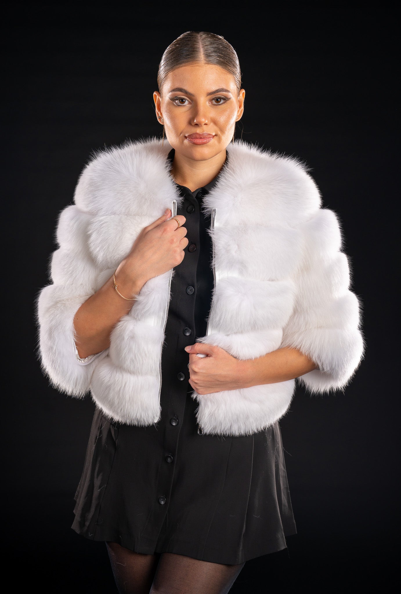 HAINA DIN BLANA NATURALA DE VULPE POLARA MANECI 3/4, POLAR 023