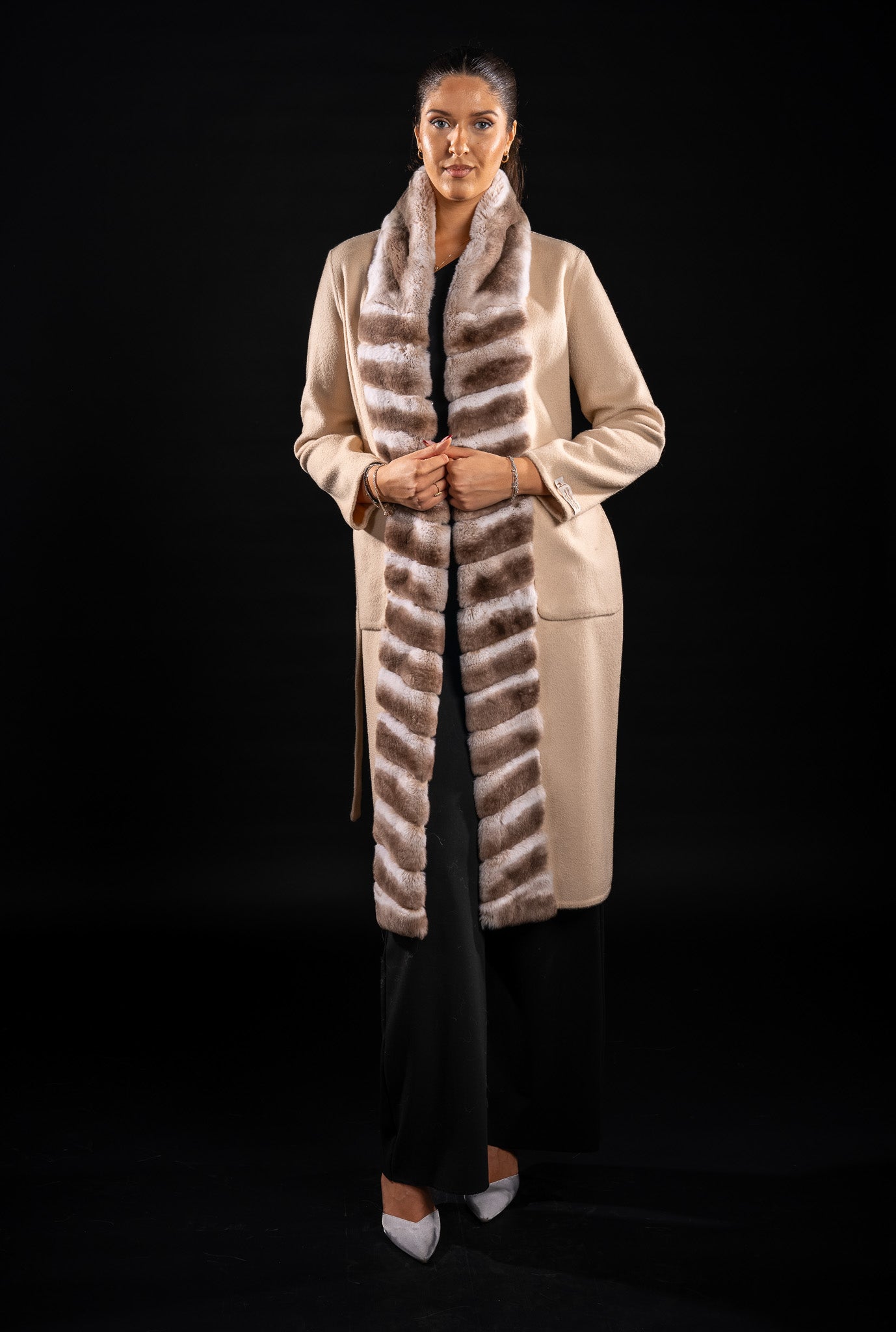 PALTON DIN LANA DE ALPACA CU BLANA NATURALA DE REX CHINCHILLA, 501