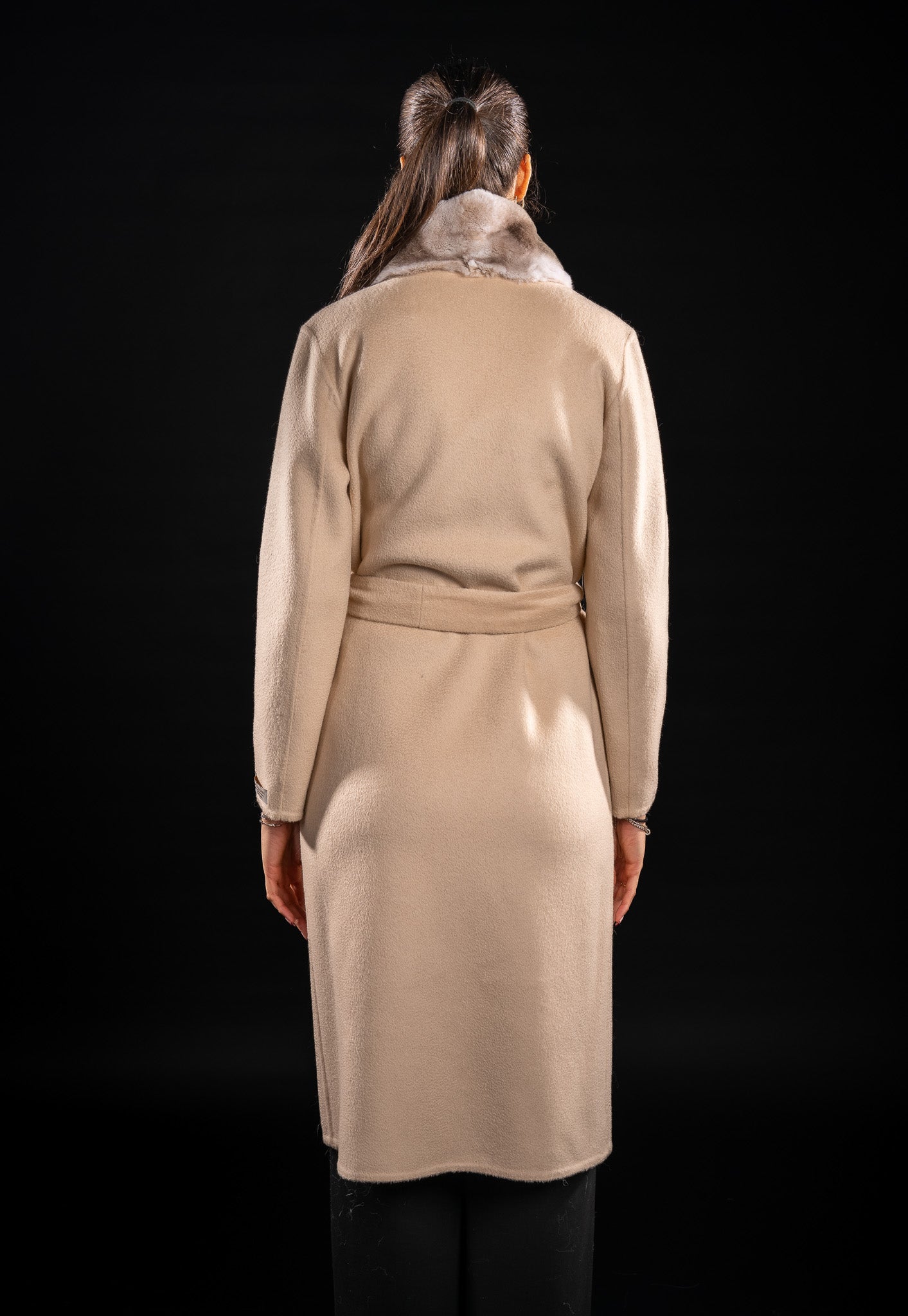 PALTON DIN LANA DE ALPACA CU BLANA NATURALA DE REX CHINCHILLA, 501