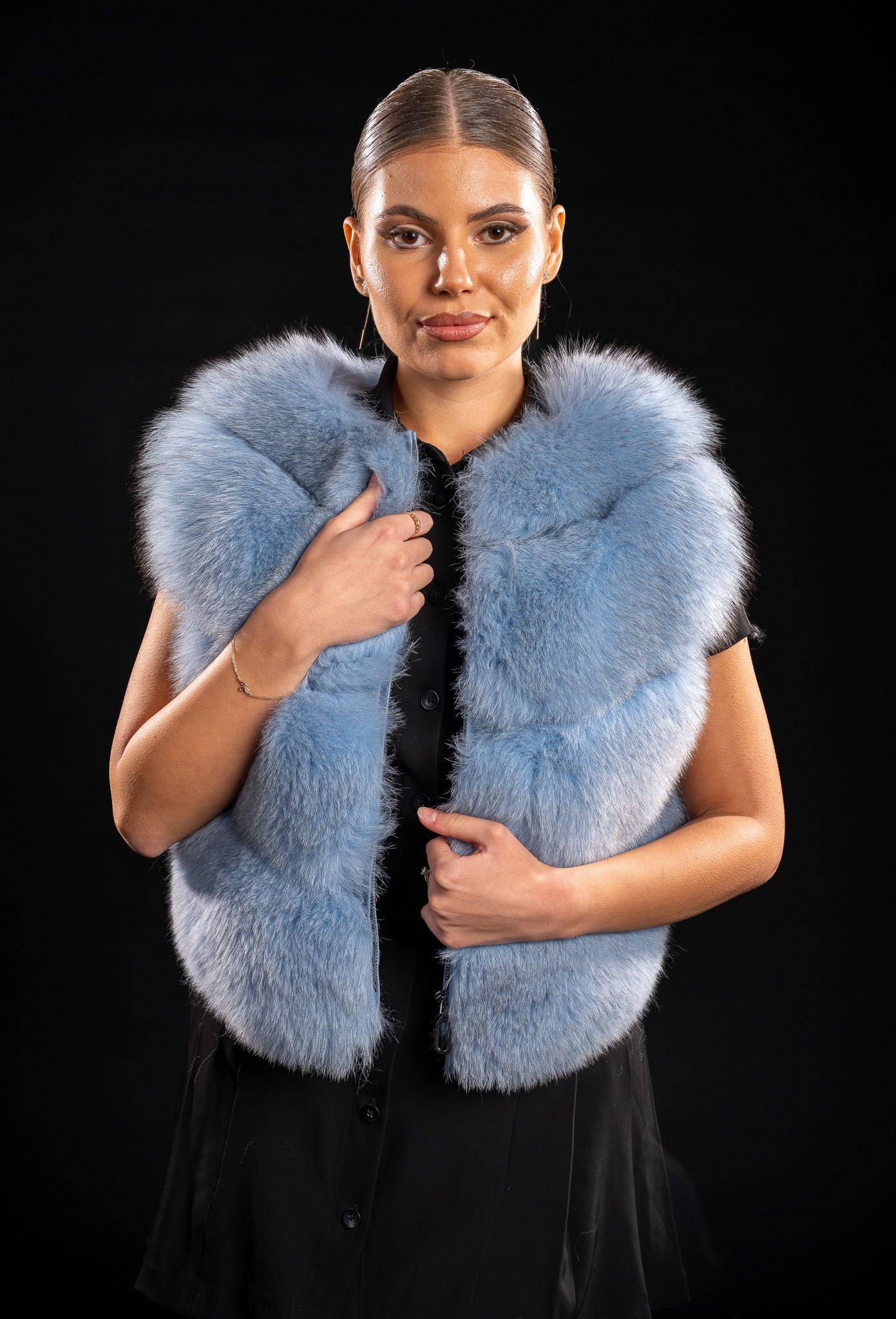 HAINA DIN BLANA NATURALA DE VULPE POLARA CU GLUGA, BABY BLUE 003