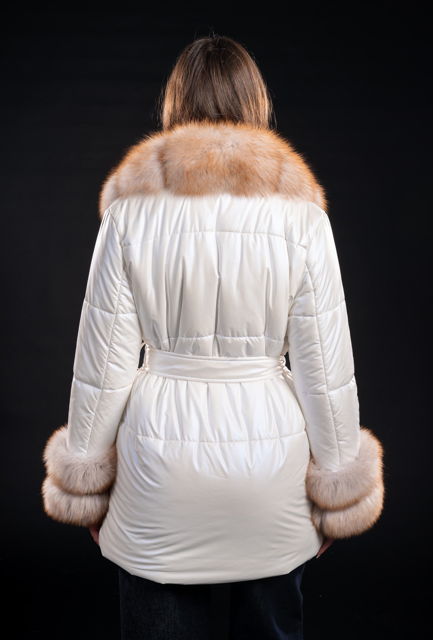 GEACA CU GULER SI MANSETE DIN BLANA NATURALA DE VULPE 111