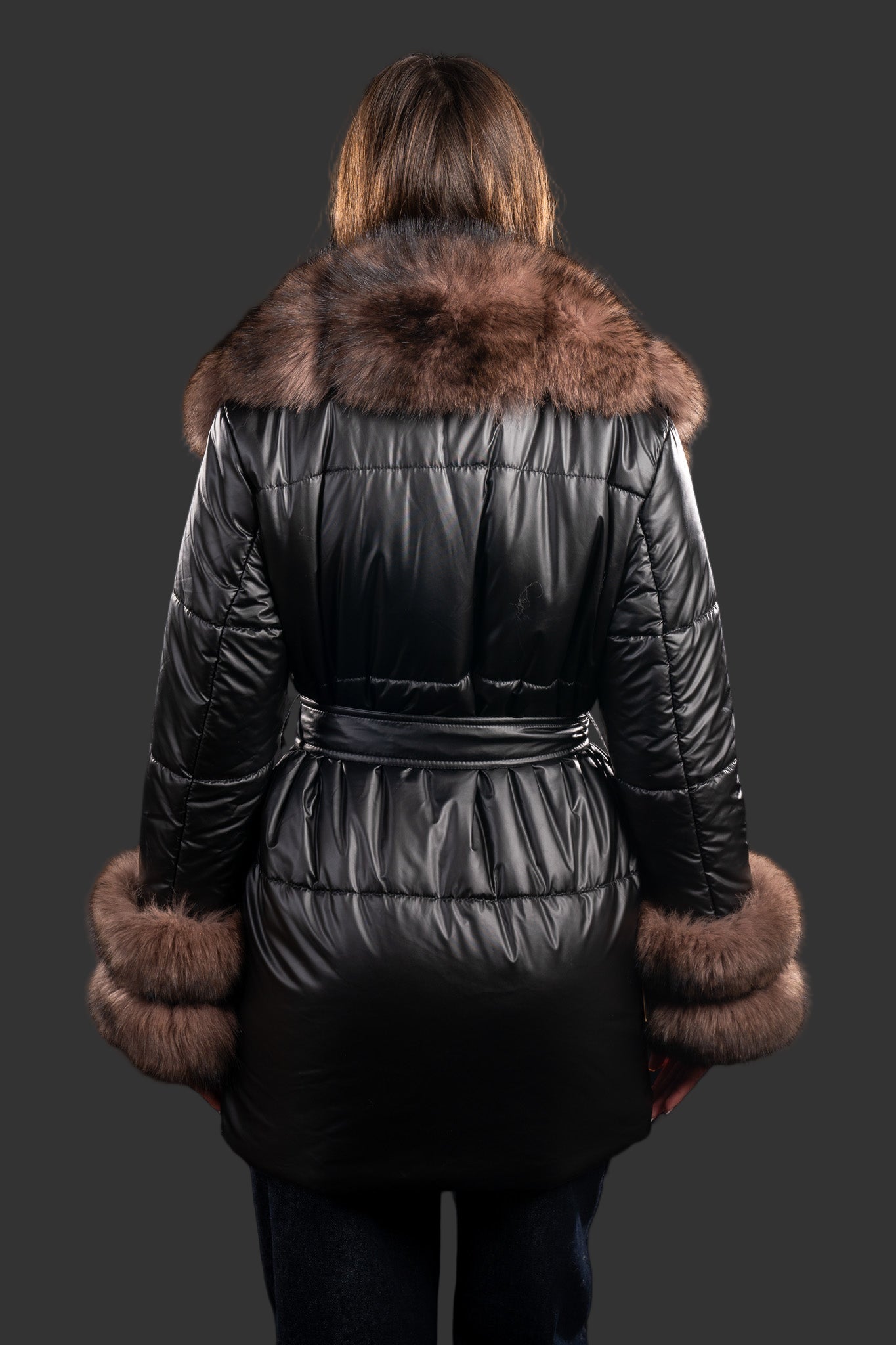 GEACA CU GULER SI MANSETE DIN BLANA NATURALA DE VULPE 108