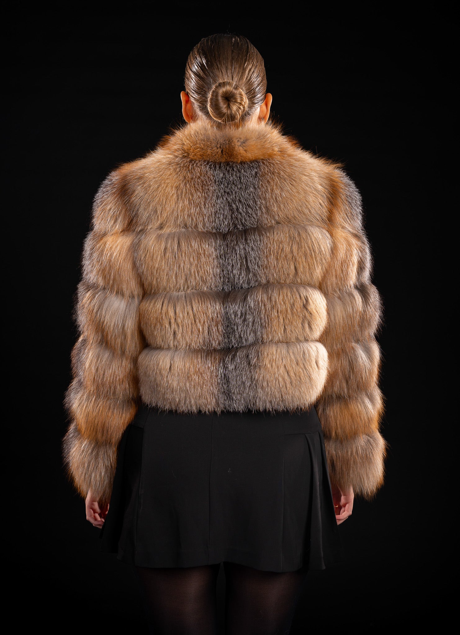 HAINA DIN BLANA NATURALA DE VULPE CANADIANA CU GULER, 5 RANDURI