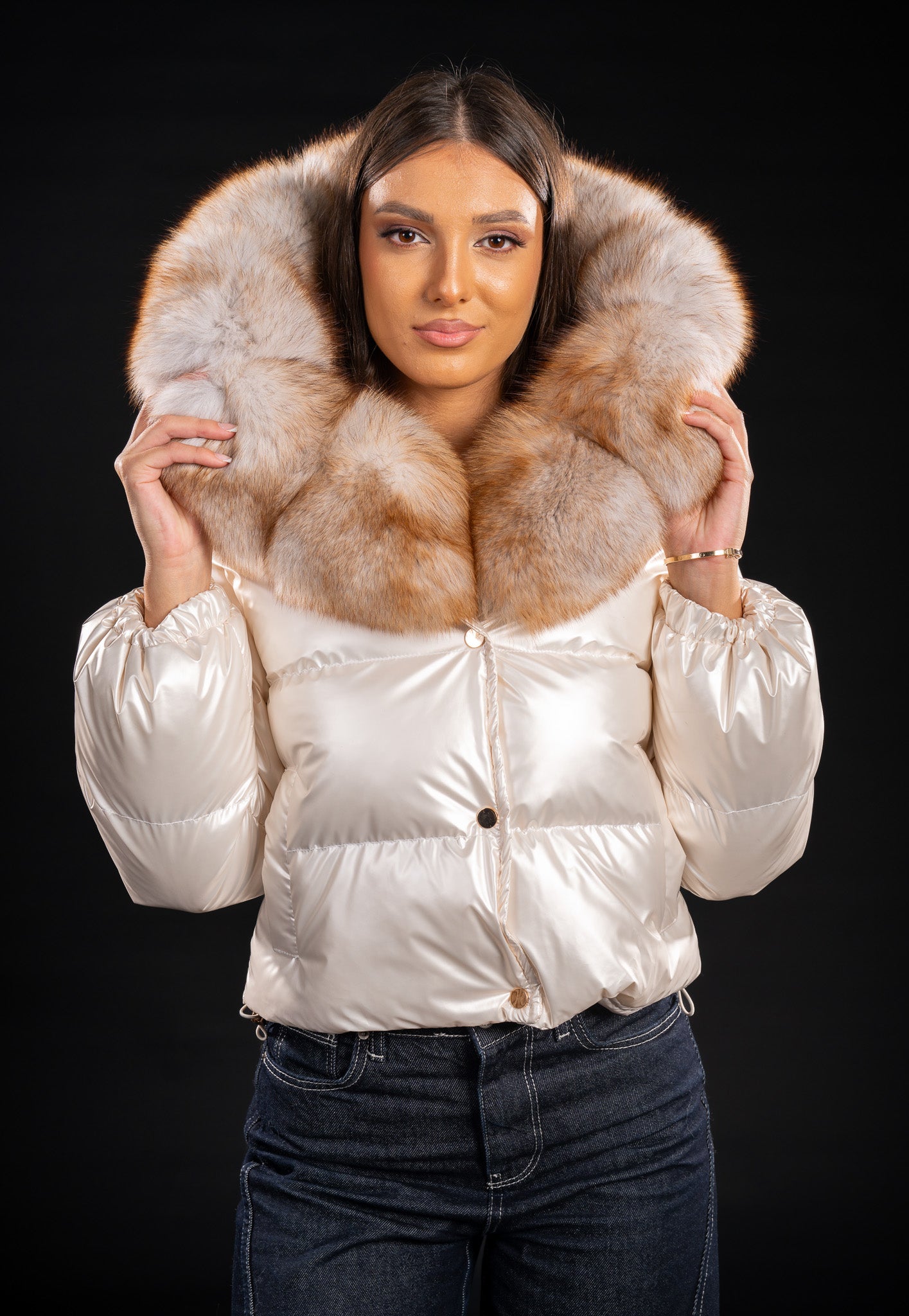 GEACA SCURTA CU GLUGA DIN BLANA NATURALA DE VULPE 103