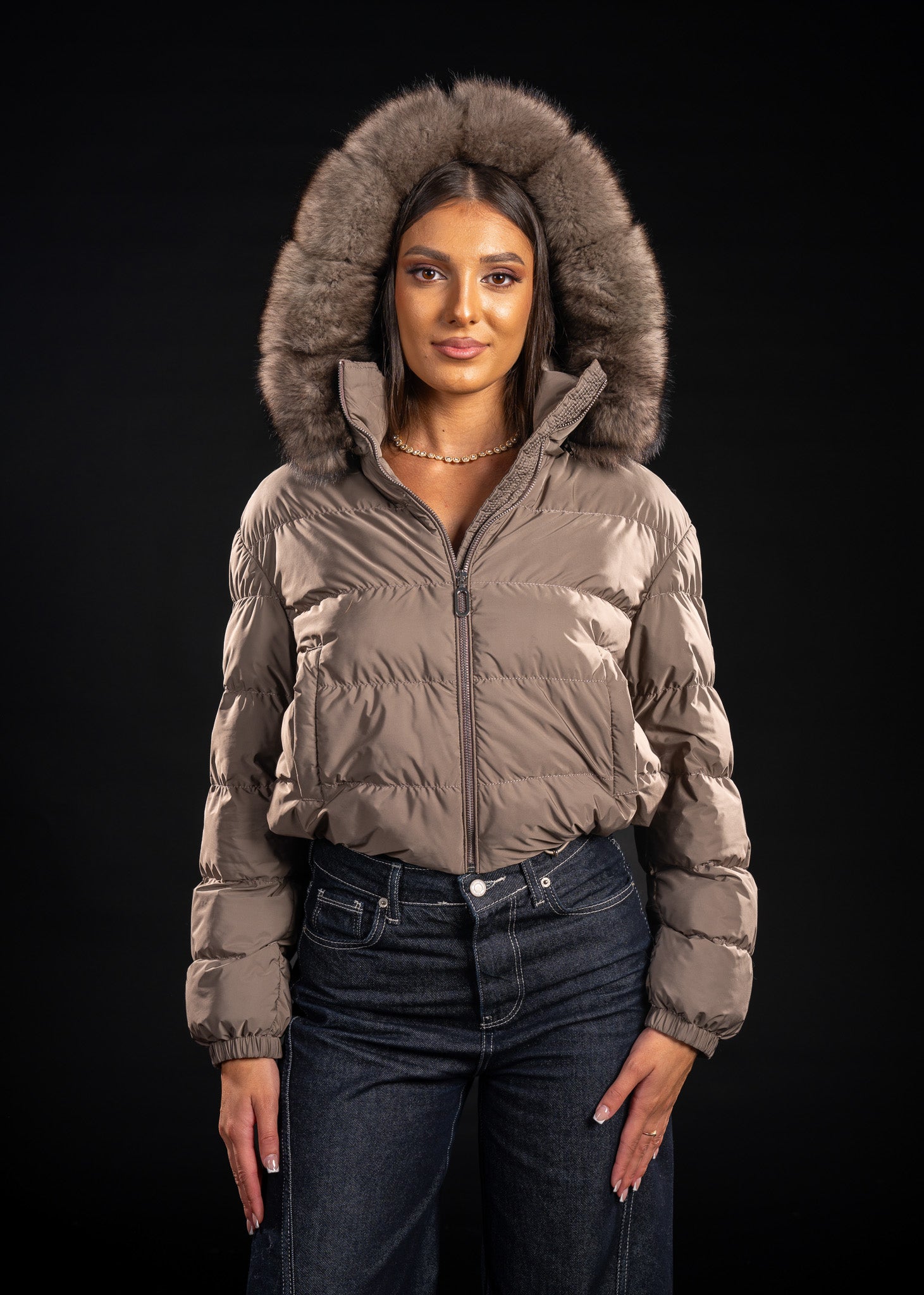 GEACA CU GLUGA DIN BLANA NATURALA DE VULPE