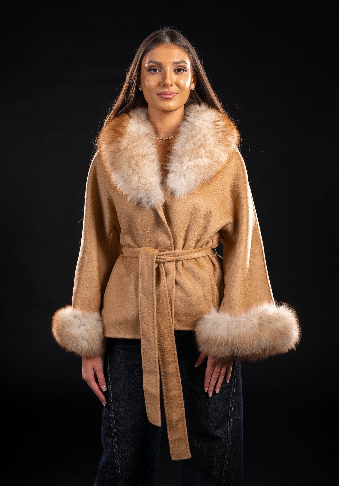 Palton cashmere cu vulpe Cappuccino