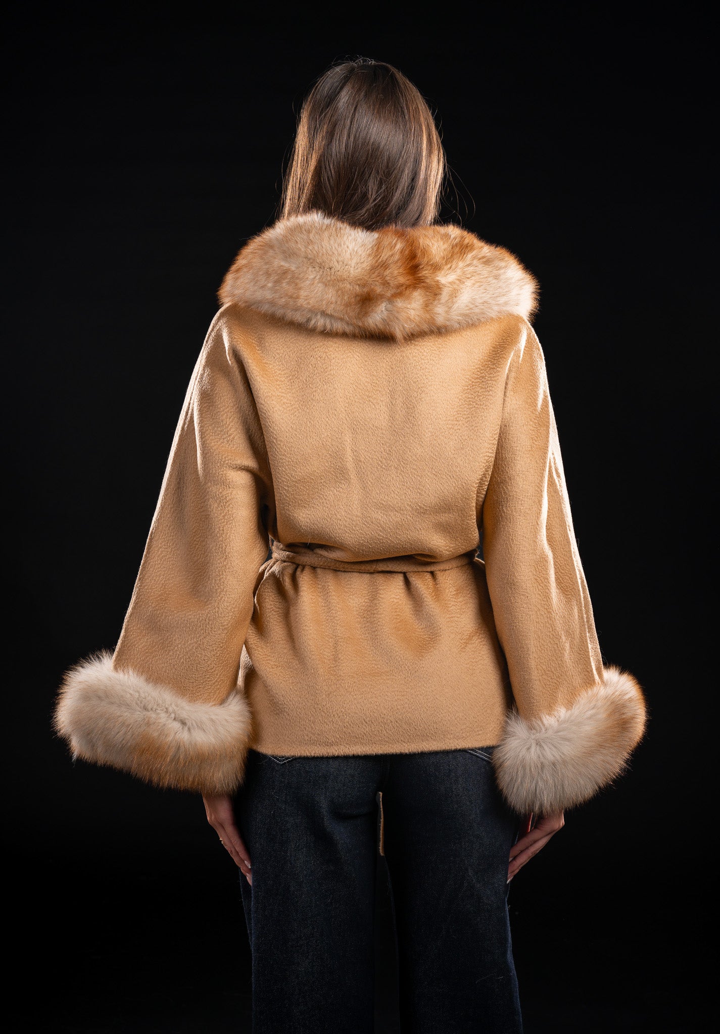 Palton cashmere cu vulpe Cappuccino