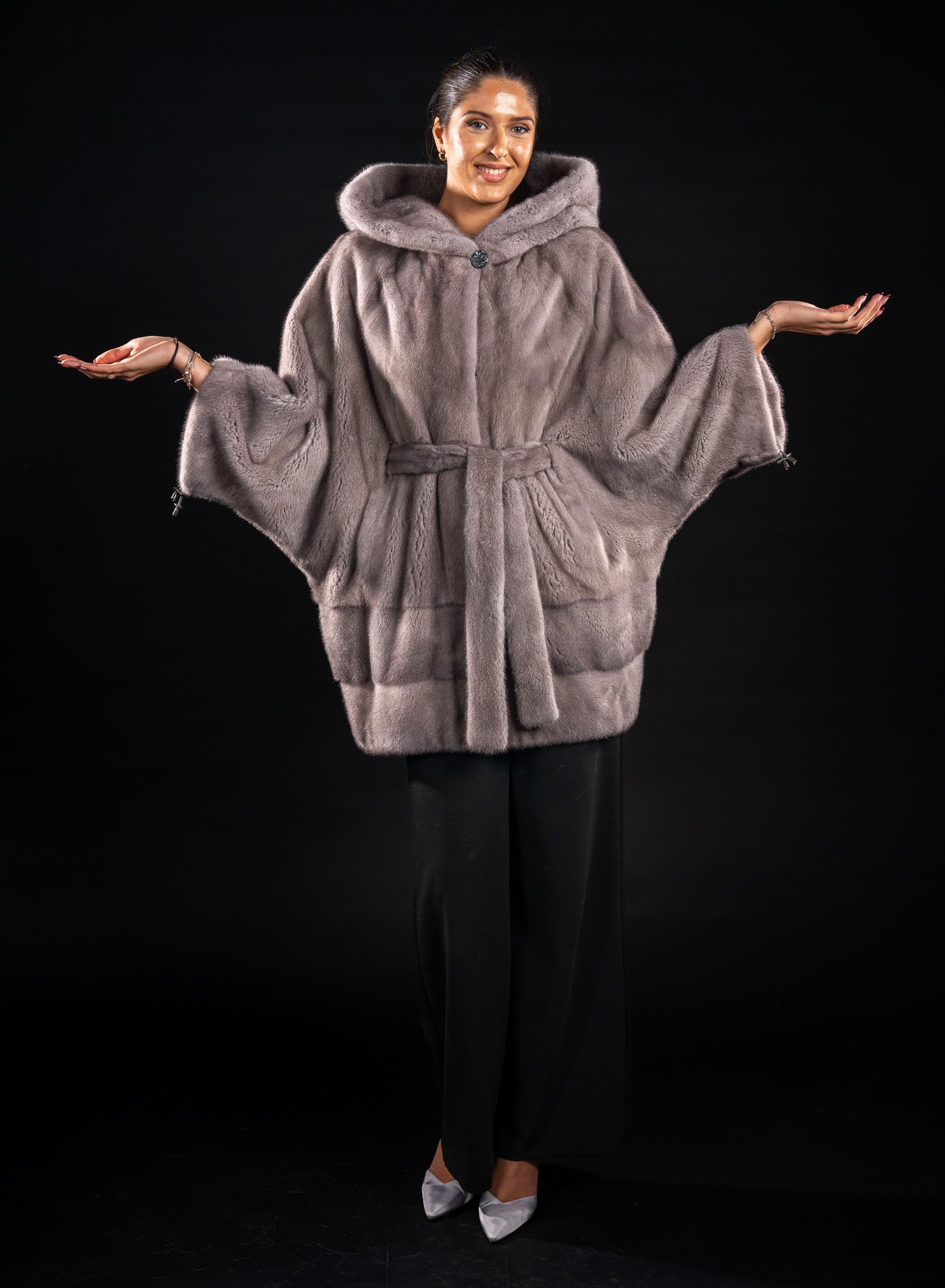 HAINA DIN BLANA NATURALA DE VIZON GRAFITTI FLUTURE