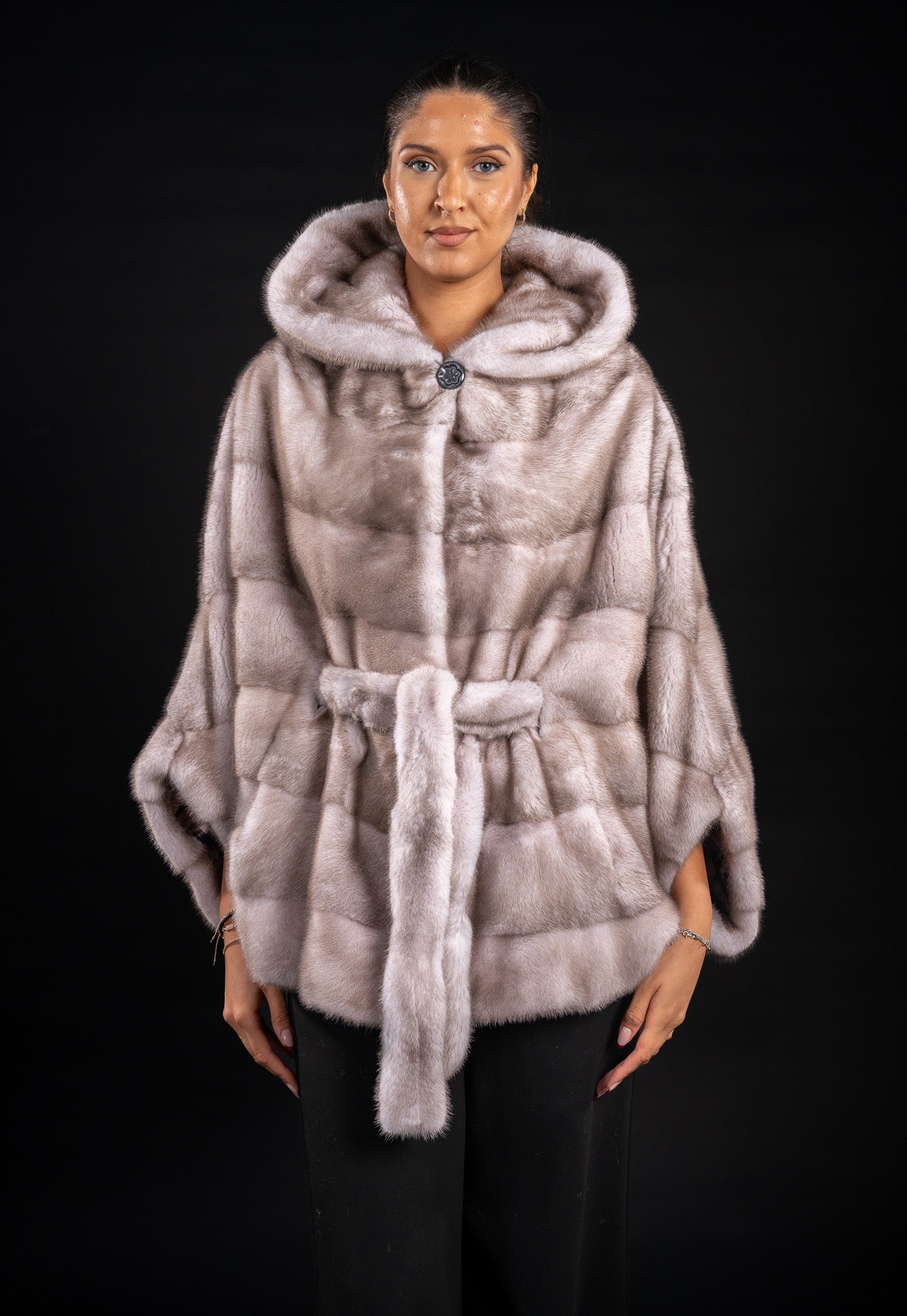 HAINA DIN BLANA NATURALA DE VIZON FLUTURE , LIGHT GRAFITTI