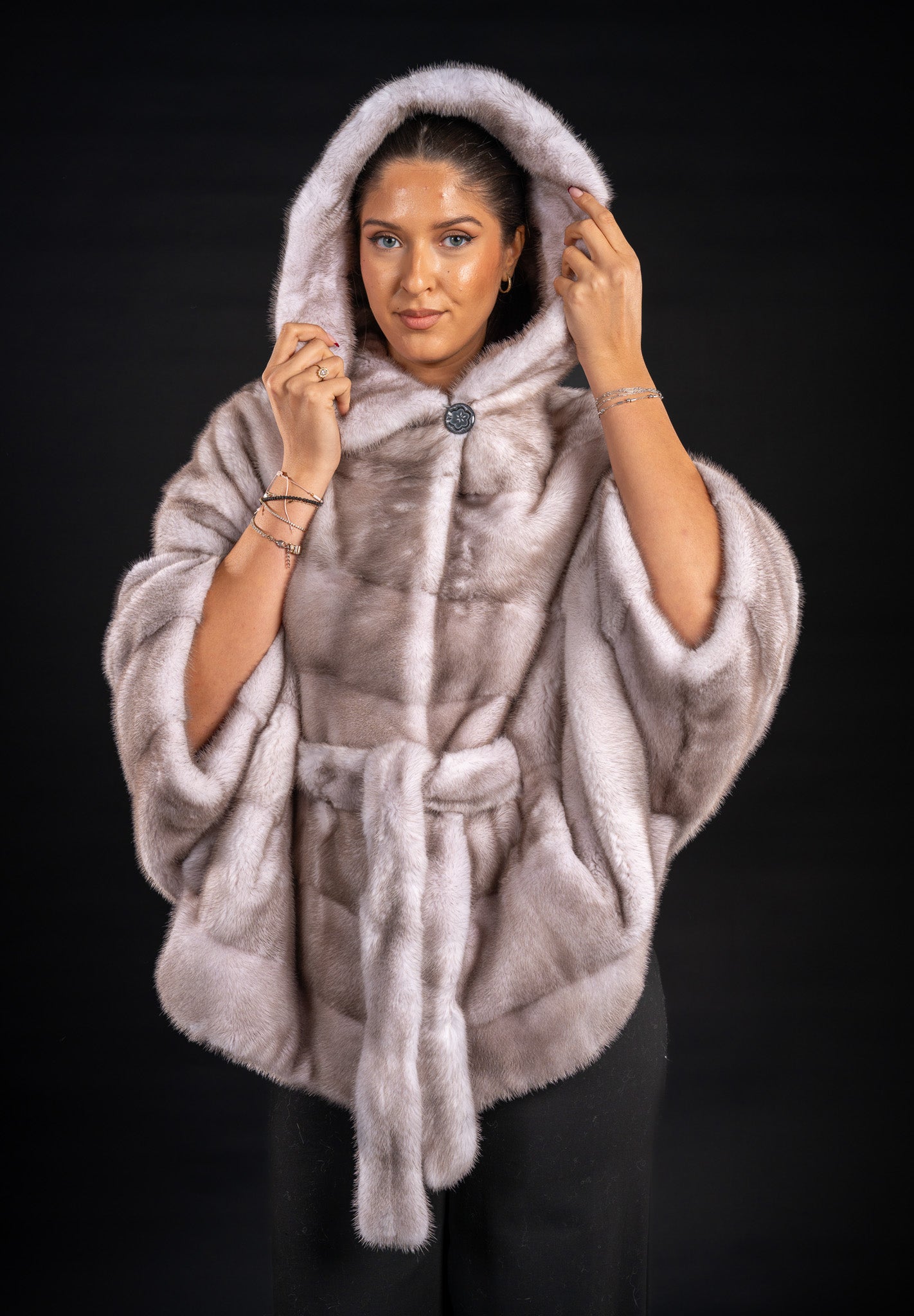 HAINA DIN BLANA NATURALA DE VIZON FLUTURE , LIGHT GRAFITTI