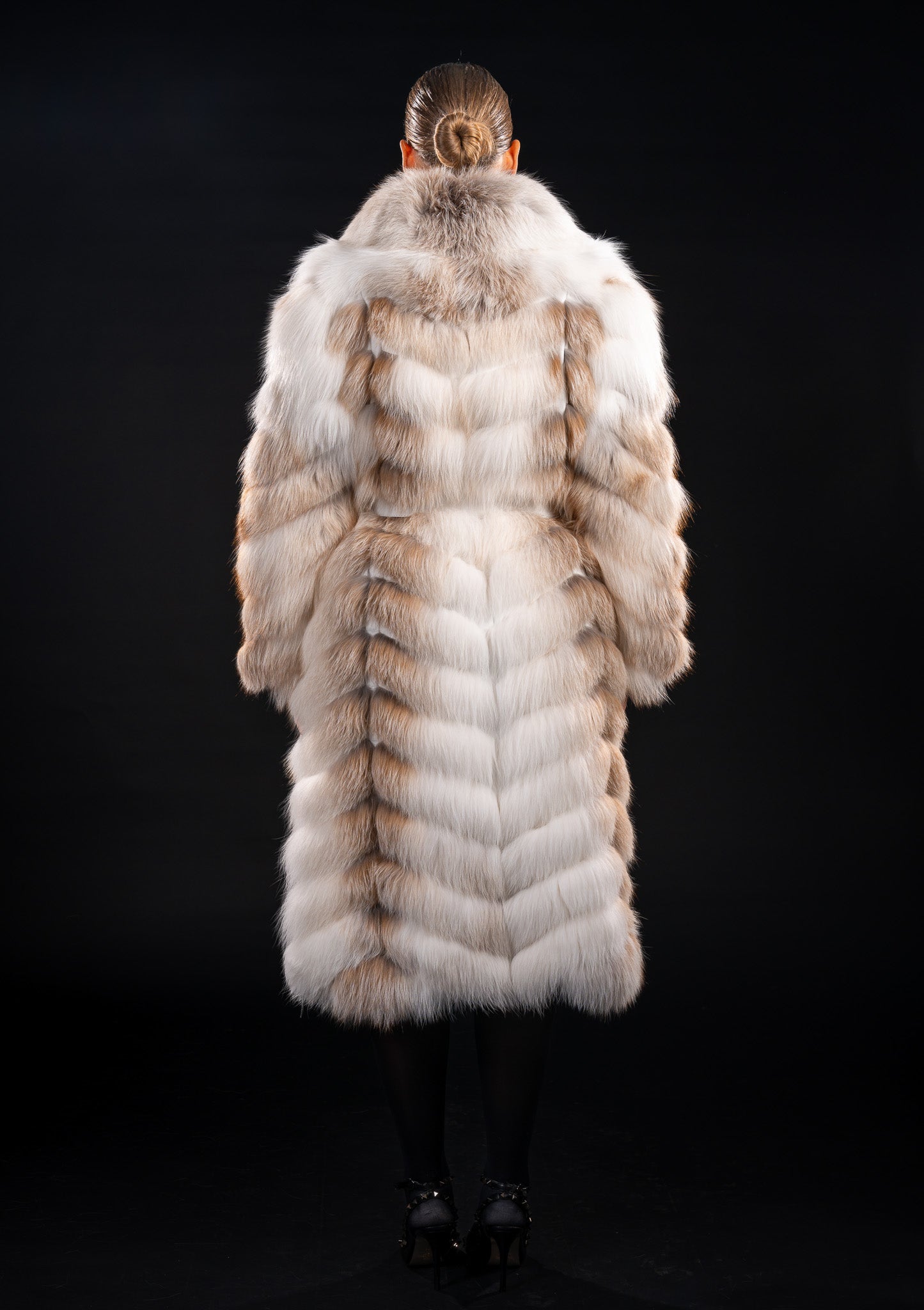 HAINA DIN BLANA NATURALE DE VULPE GOLD ISLAND , GULER REVER 032