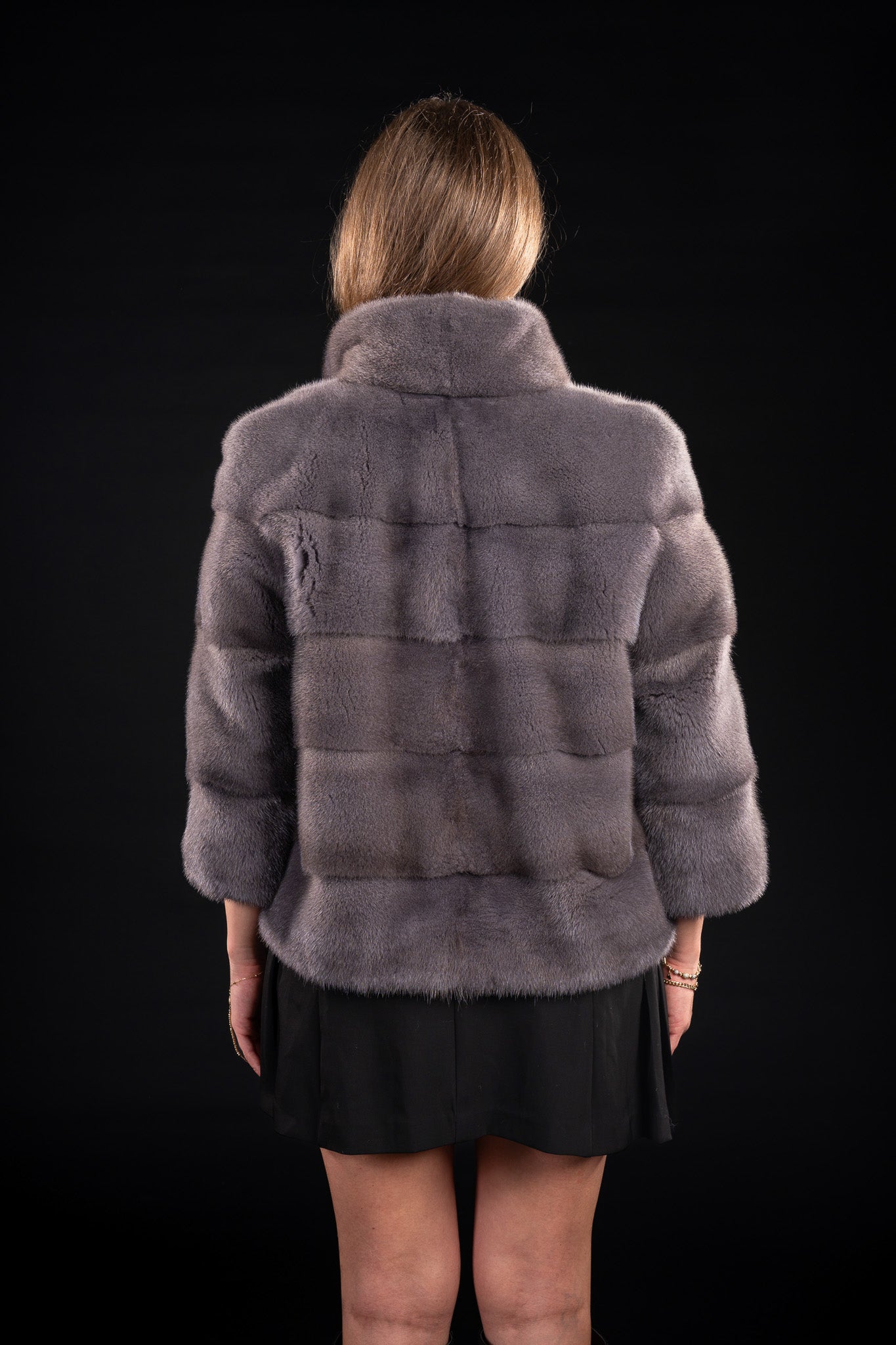 HAINA DIN BLANA NATURALA DE VIZON GRI ANTRACIT CU MANECI 3/4