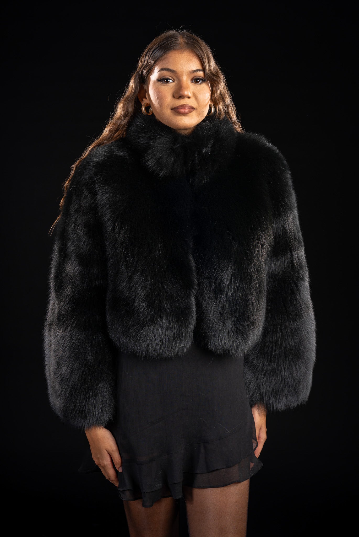 HAINA DIN BLANA NATURALA DE VULPE POLARA SCURTA 029