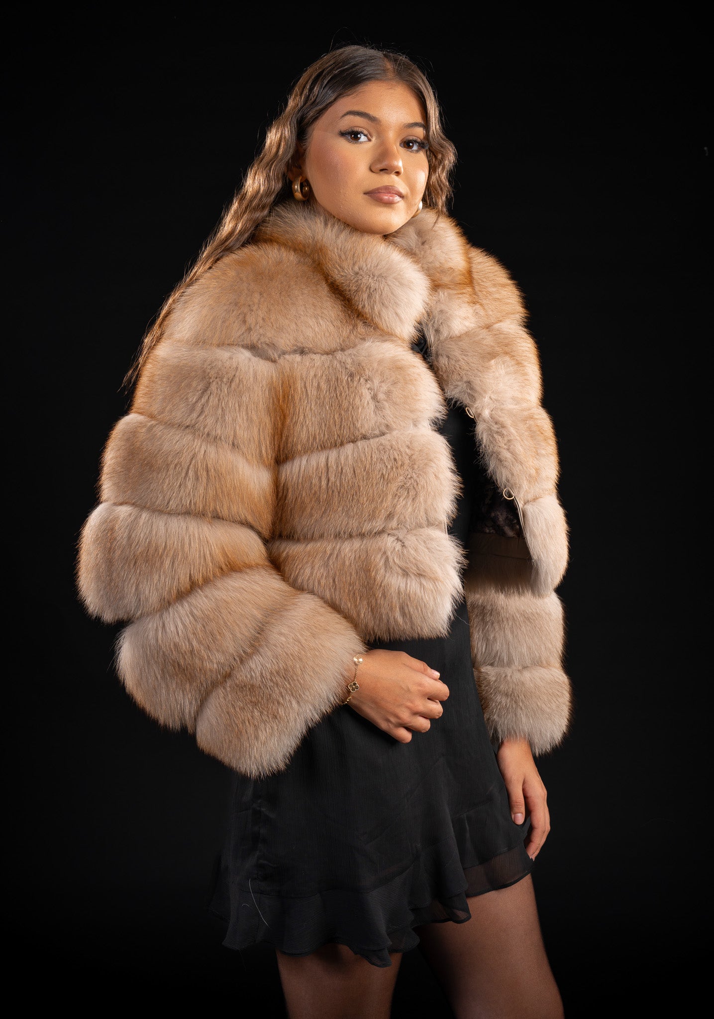 HAINA DIN BLANA NATURALA DE VULPE  POLARA LIGHTSABLE 021