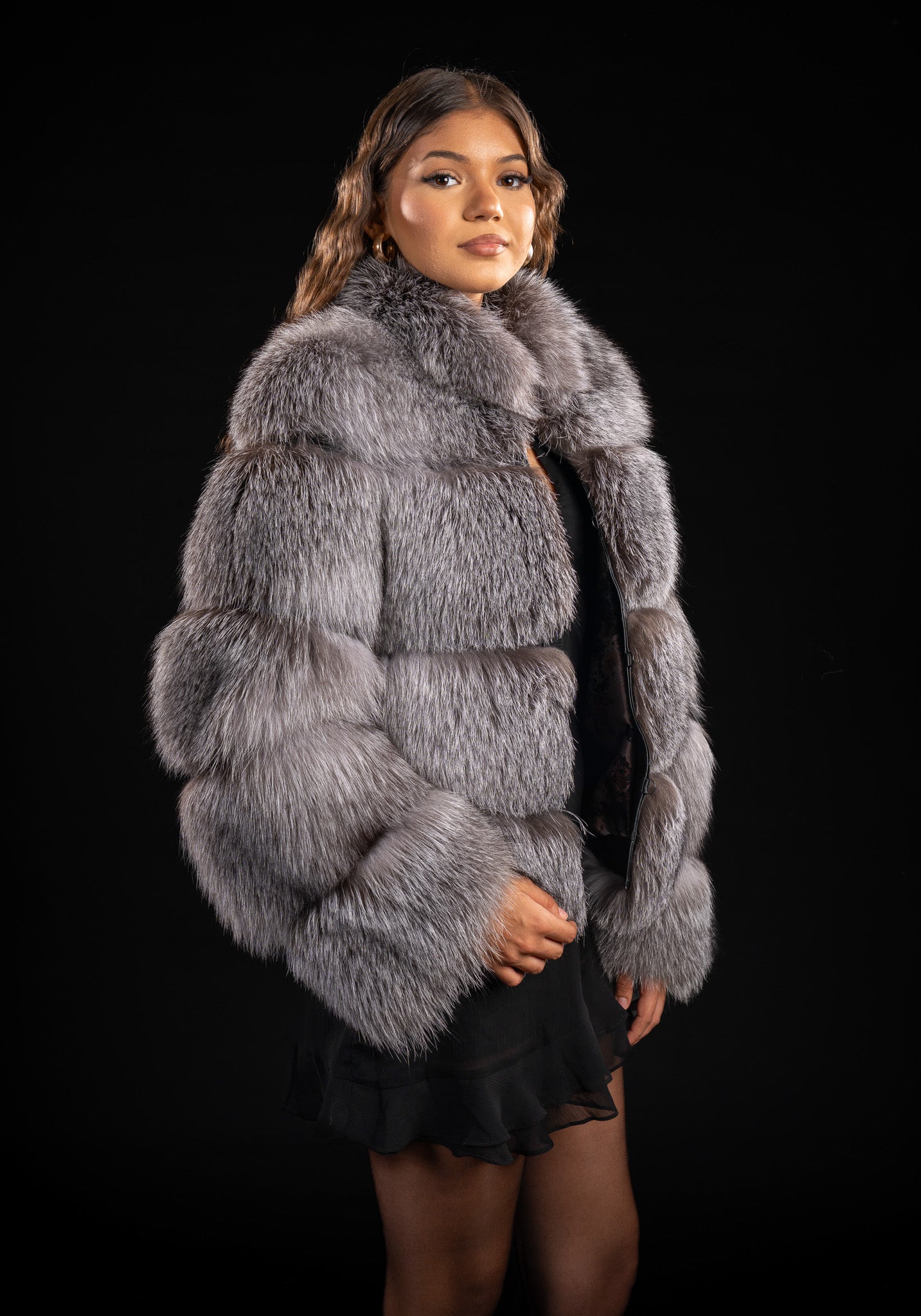 HAINA DIN BLANA NATURALA DE VULPE ARGINTIE CU GULER TUNICA , FROST 031