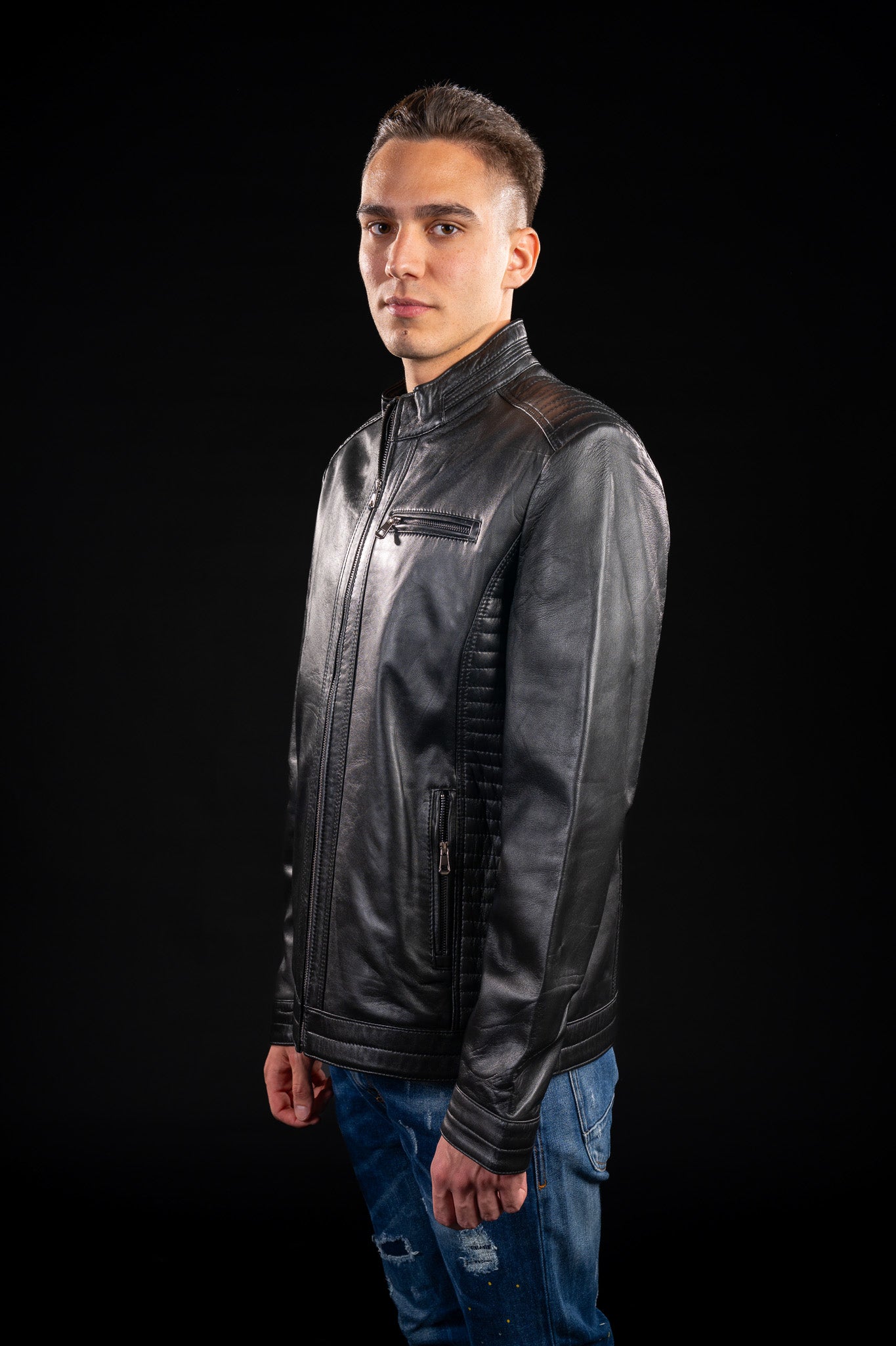 GEACA DIN PIELE NATURALA DE BARBATI B08