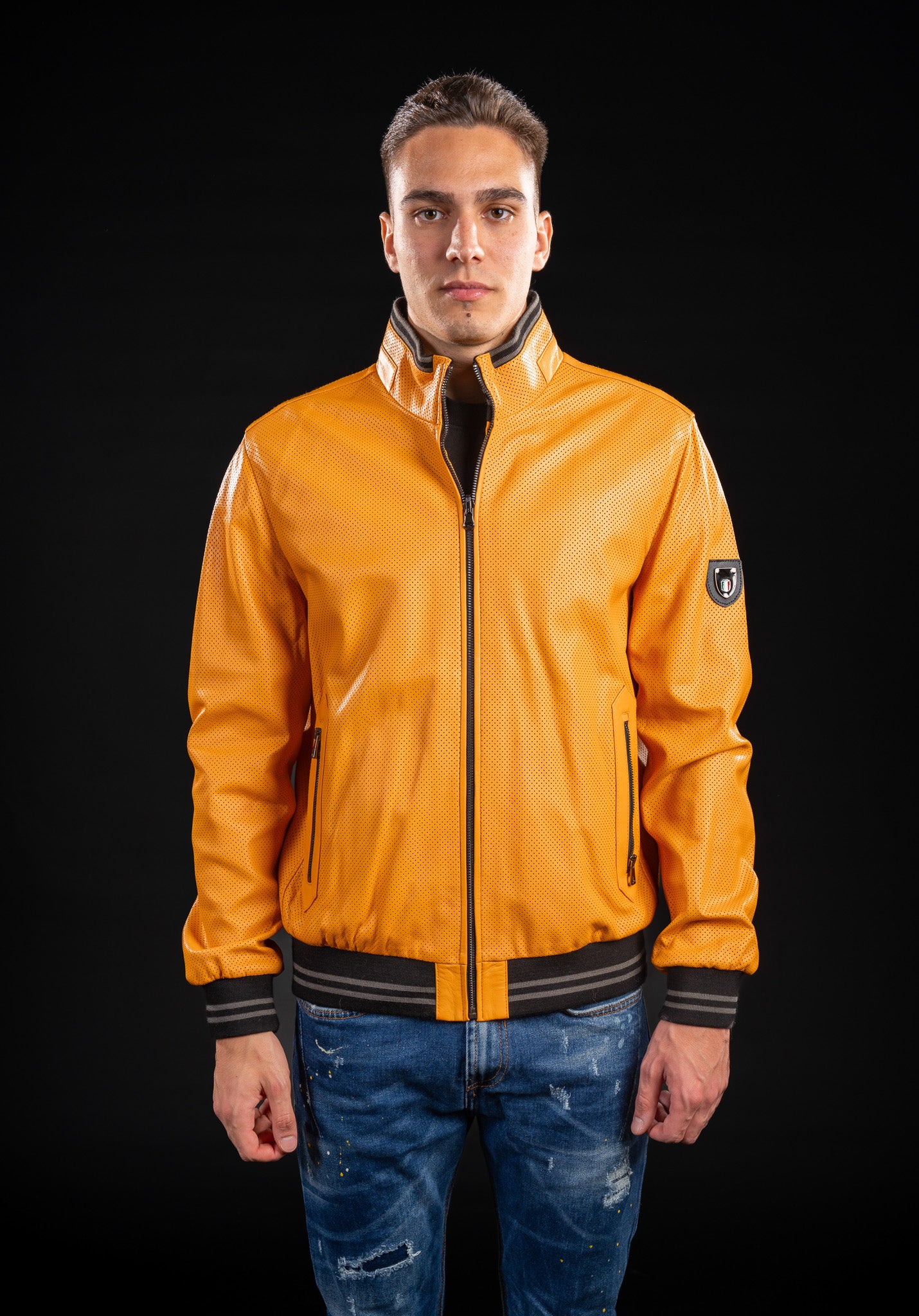 GEACA DIN PIELE NATURALA DE BARBATI PERFORATA REVERSIBILA B09