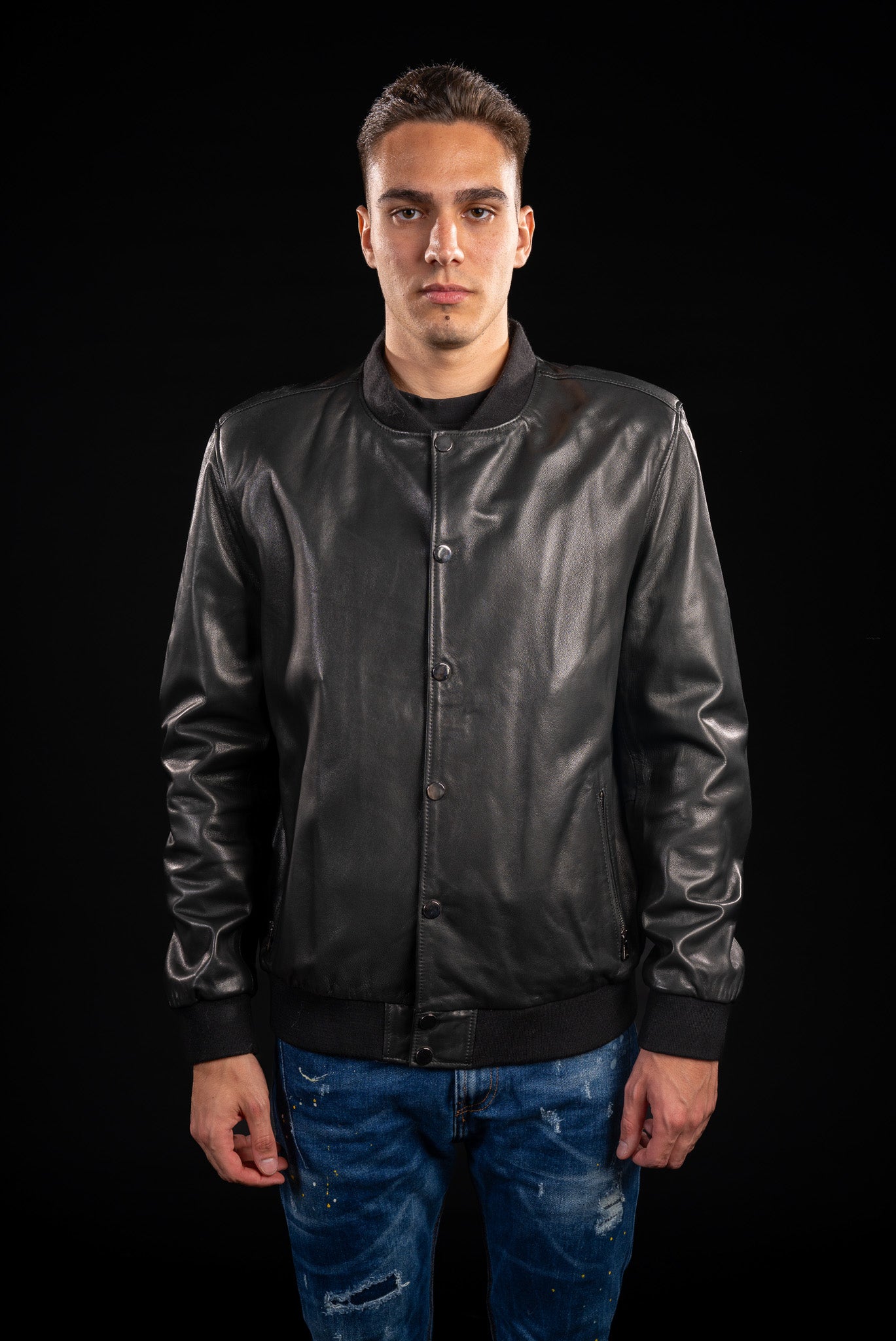 GEACA DIN PIELE NATURALA DE BARBATI B12