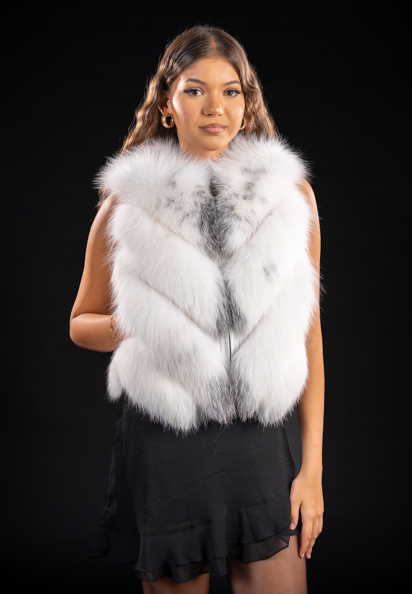 HAINA DIN BLANA NATURALA DE VULPE ARTICA, MODEL V