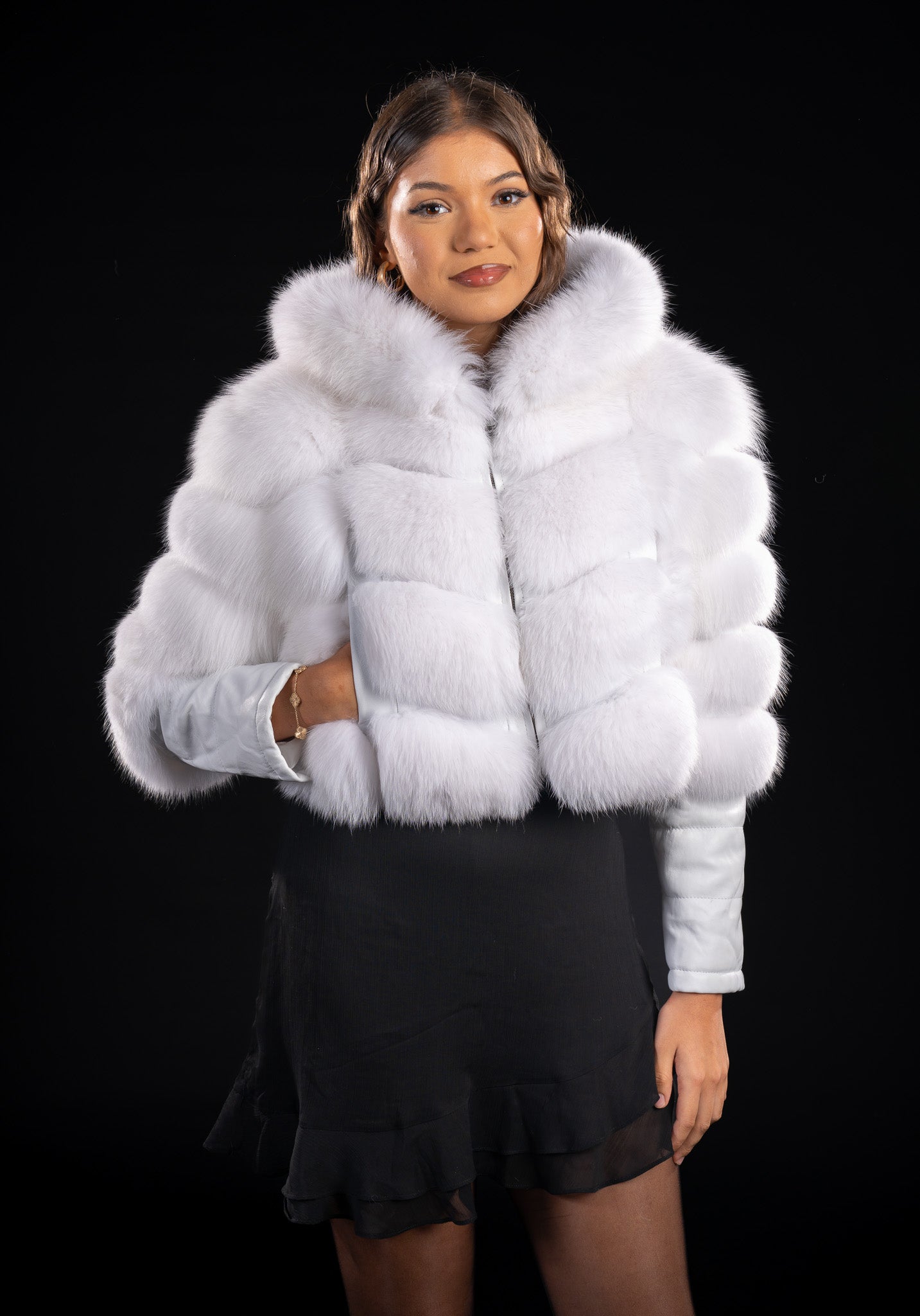 HAINA DIN BLANA NATURALA DE VULPE POLARA CU GLUGA, MODEL 6 IN 1. 043