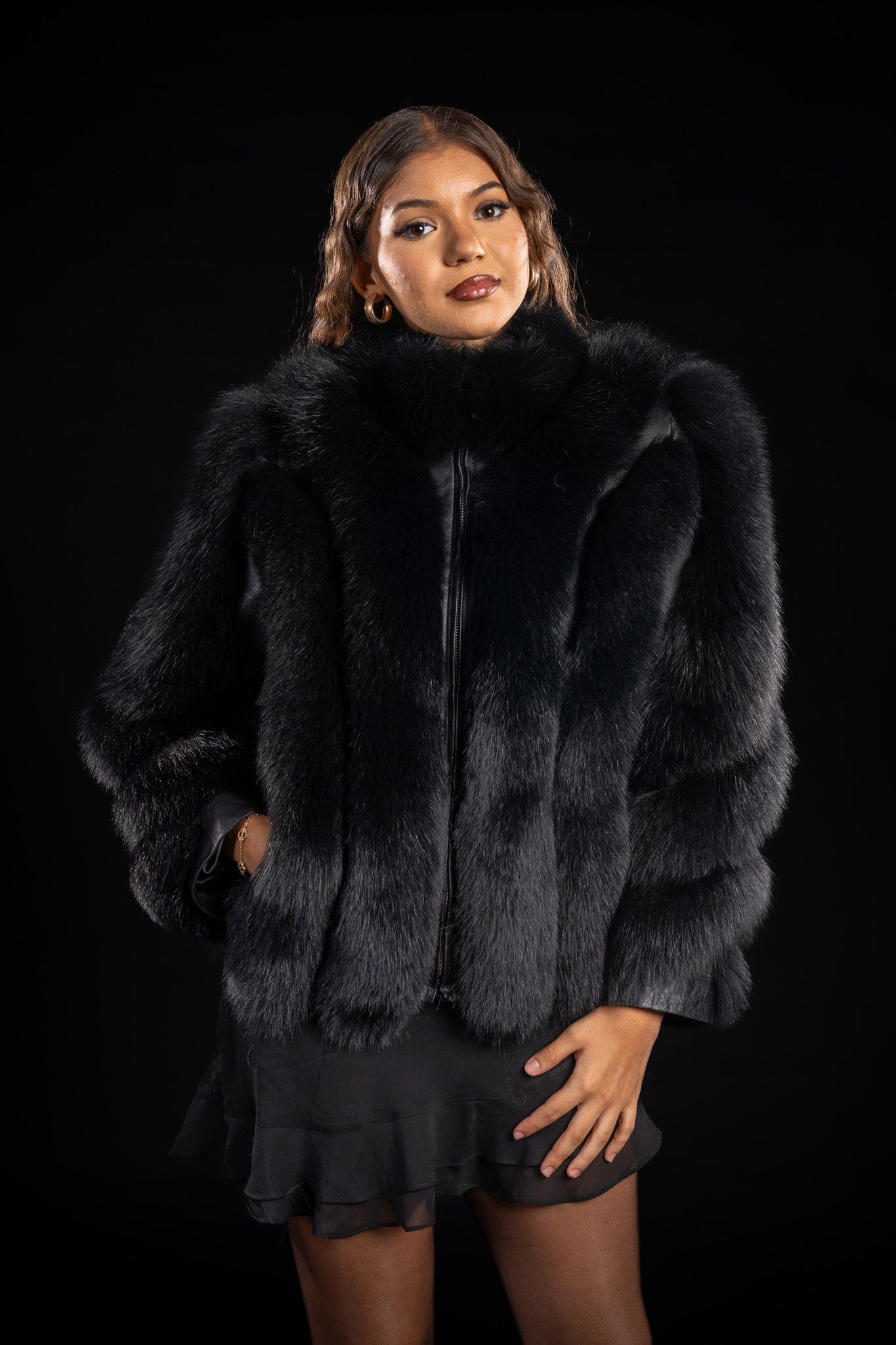 HAINA DIN BLANA NATURALA DE VULPE POLARA 046