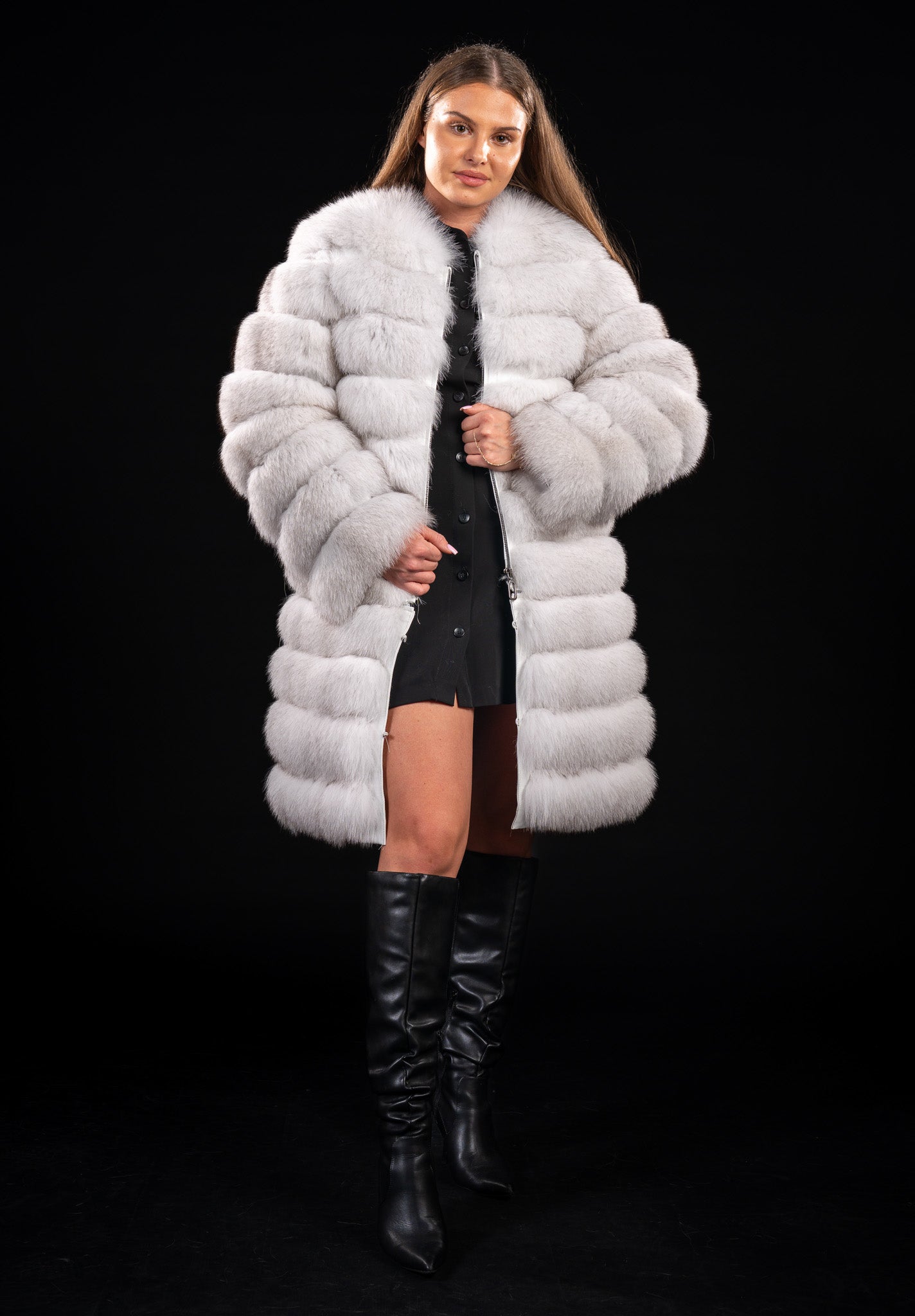 HAINA DIN BLANA NATURALA DE VULPE POLARA , MODEL TRANSFORMERS  048