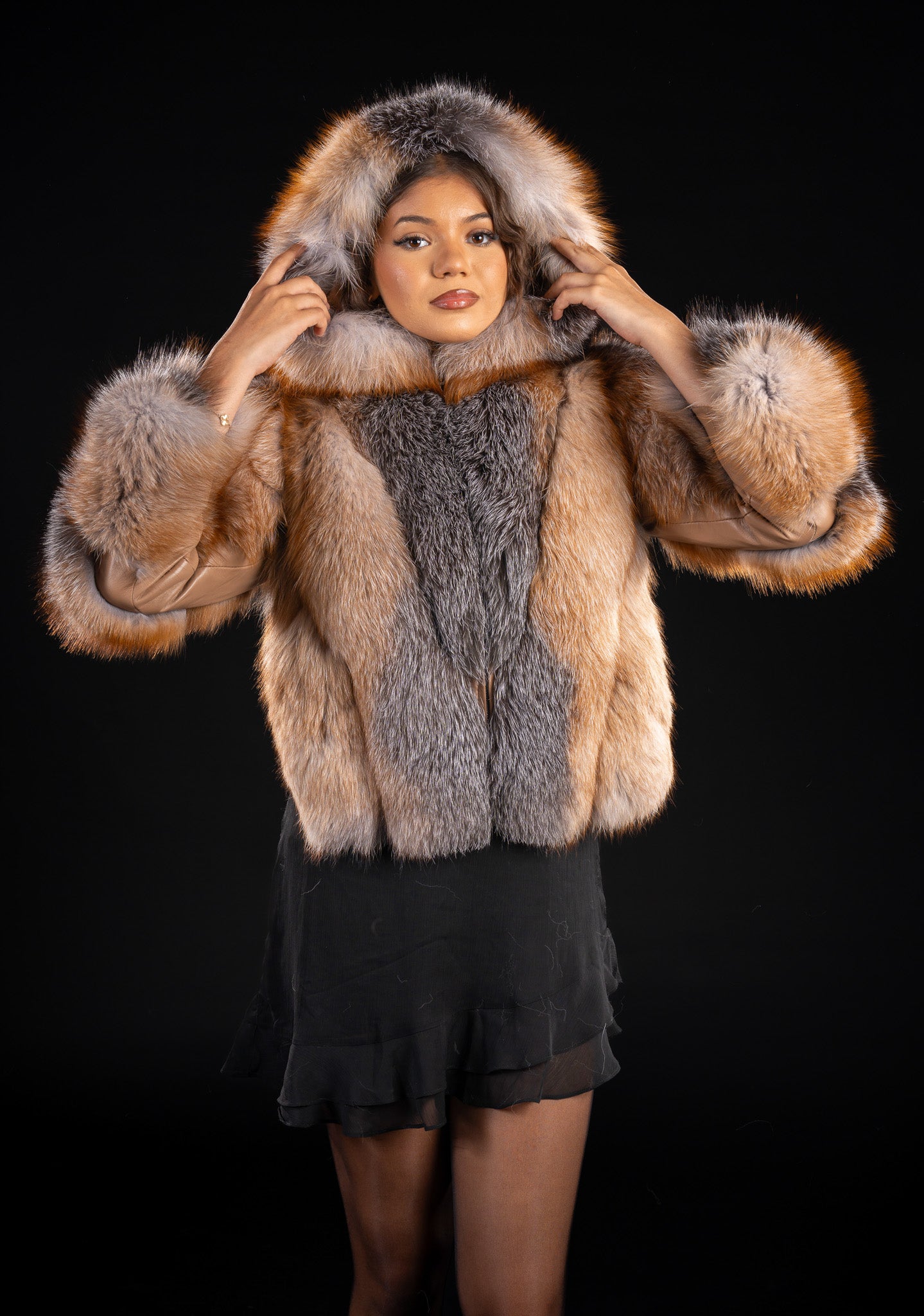 HAINA DIN BLANA NATURALA DE VULPE CANADIANA 049