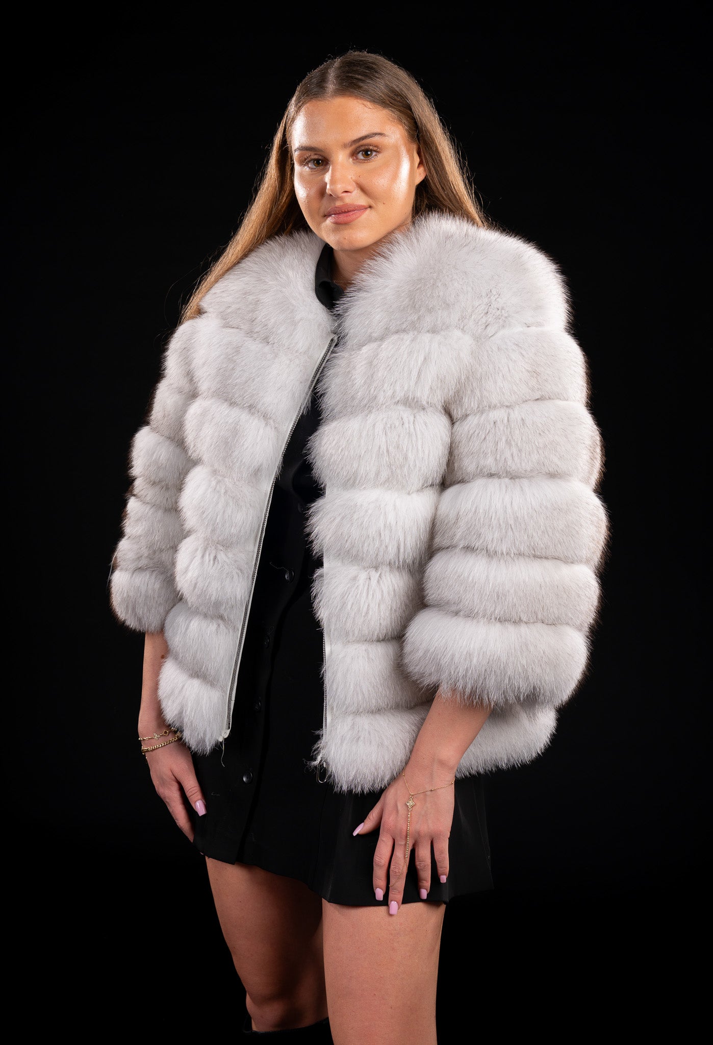 HAINA DIN BLANA NATURALA DE VULPE POLARA , MODEL TRANSFORMERS  048