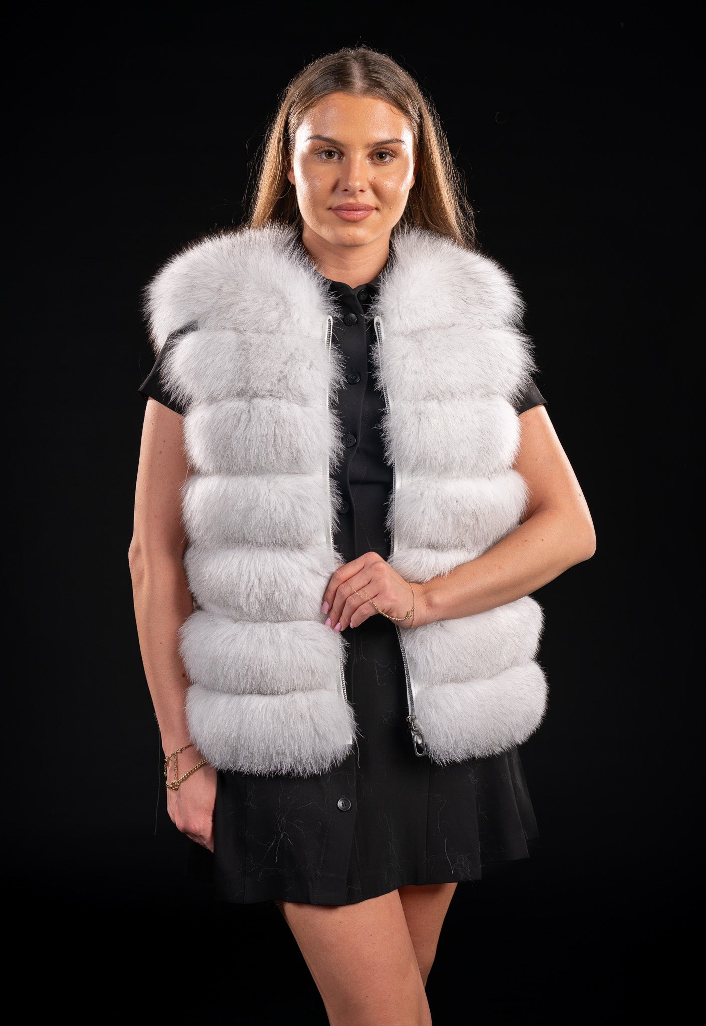 HAINA DIN BLANA NATURALA DE VULPE POLARA , MODEL TRANSFORMERS  048