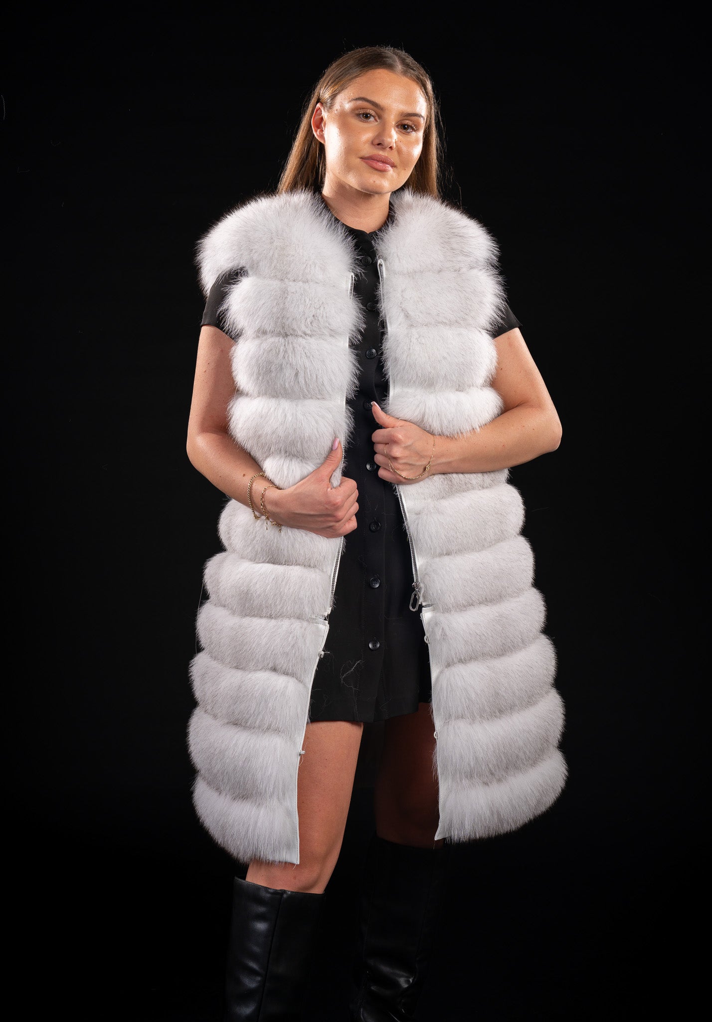 HAINA DIN BLANA NATURALA DE VULPE POLARA , MODEL TRANSFORMERS  048