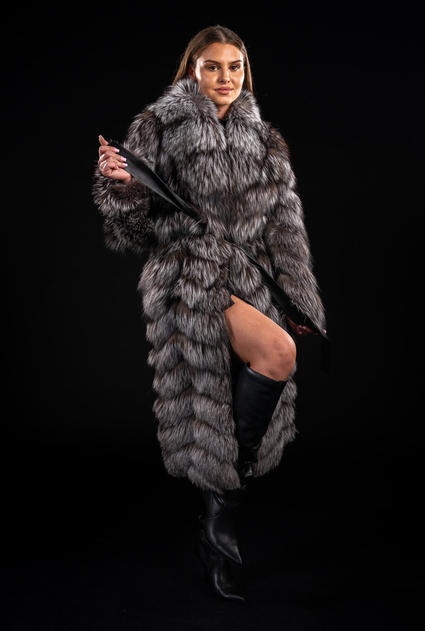 HAINA DIN BLANA NATURALA DE VULPE ARGINTIE LUNGA 052