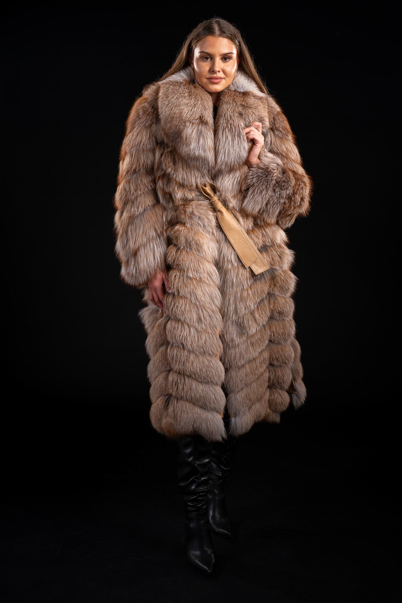 HAINA DIN BLANA NATURALA DE VULPE CANADIANA LUNGA 054