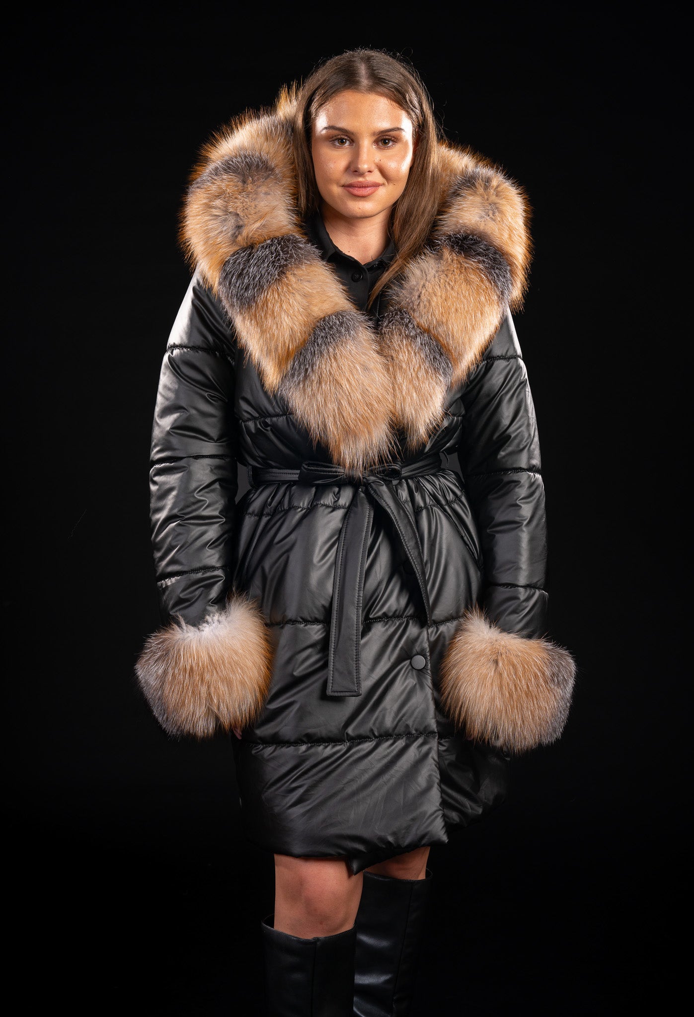 GEACA LUNGA FAS CU BLANA NATURALA DE VULPE CANADIANA  DETASABILA M 007