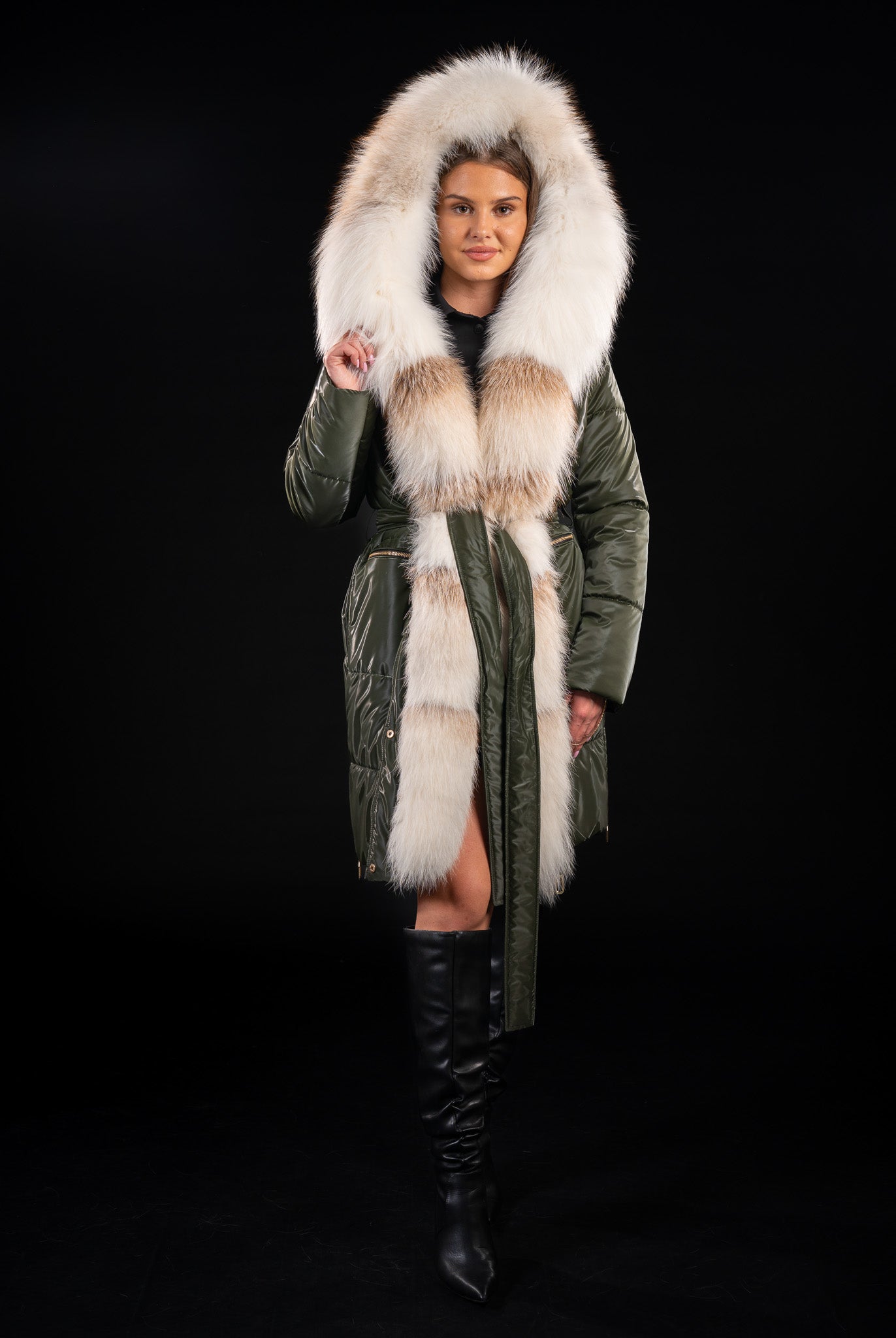 GEACA FAS VERDE SMARALD  CU BLANA NATURALA DE VULPE 005