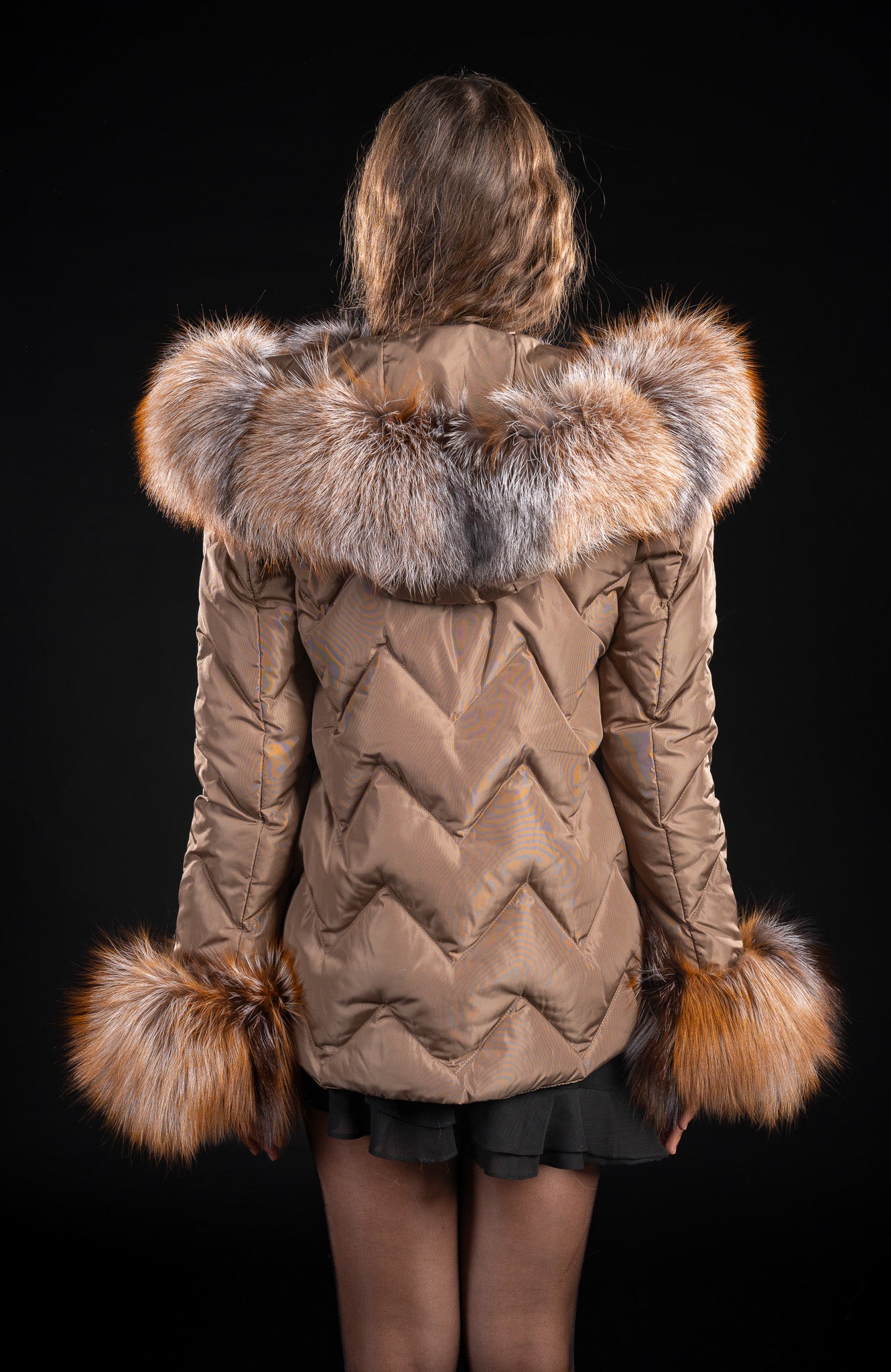 GEACA PARKA BROWN CU BLANA NATURALA DE VULPE CANADIANA DETASABILA