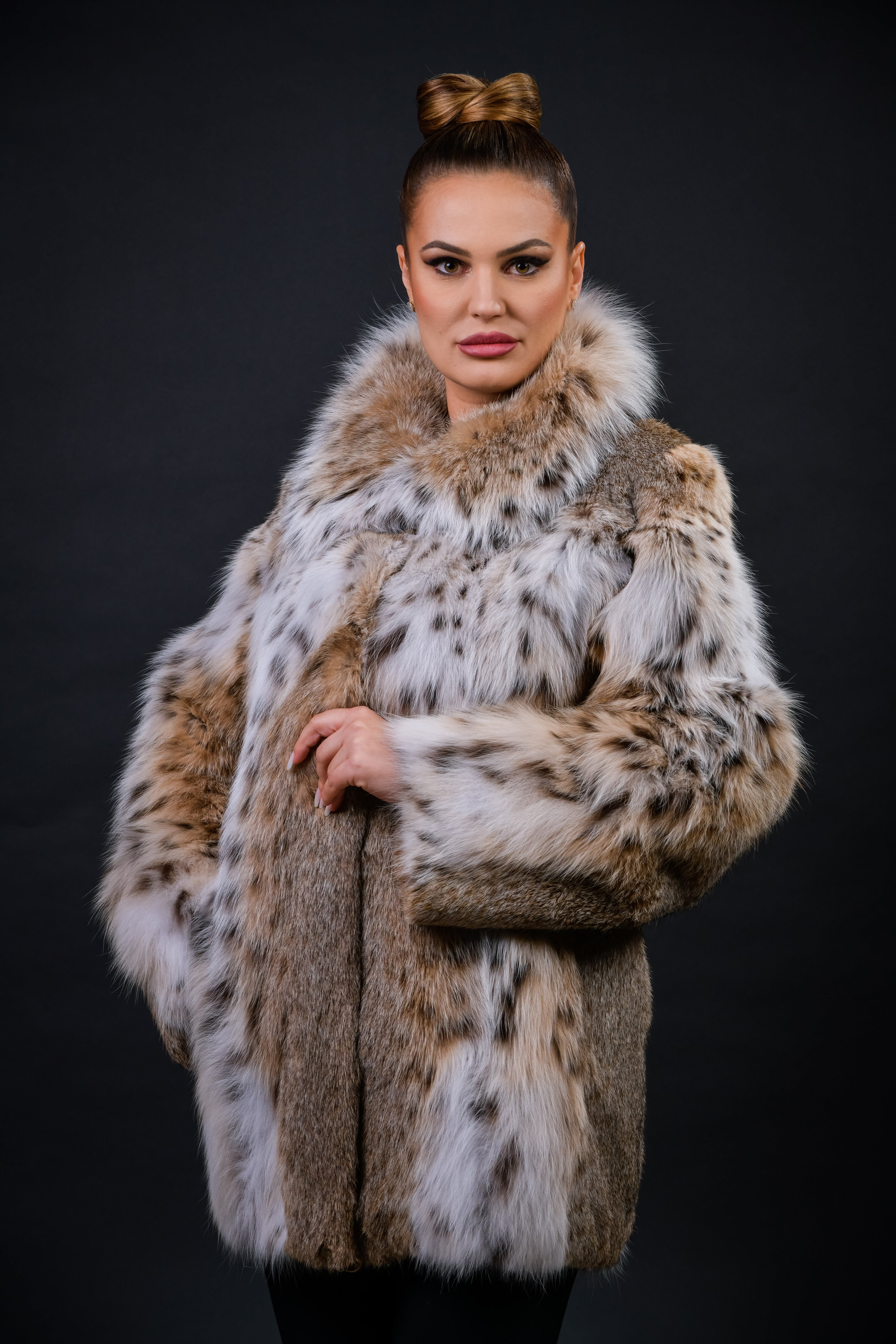 Haină din blană naturală de Linx cu guler