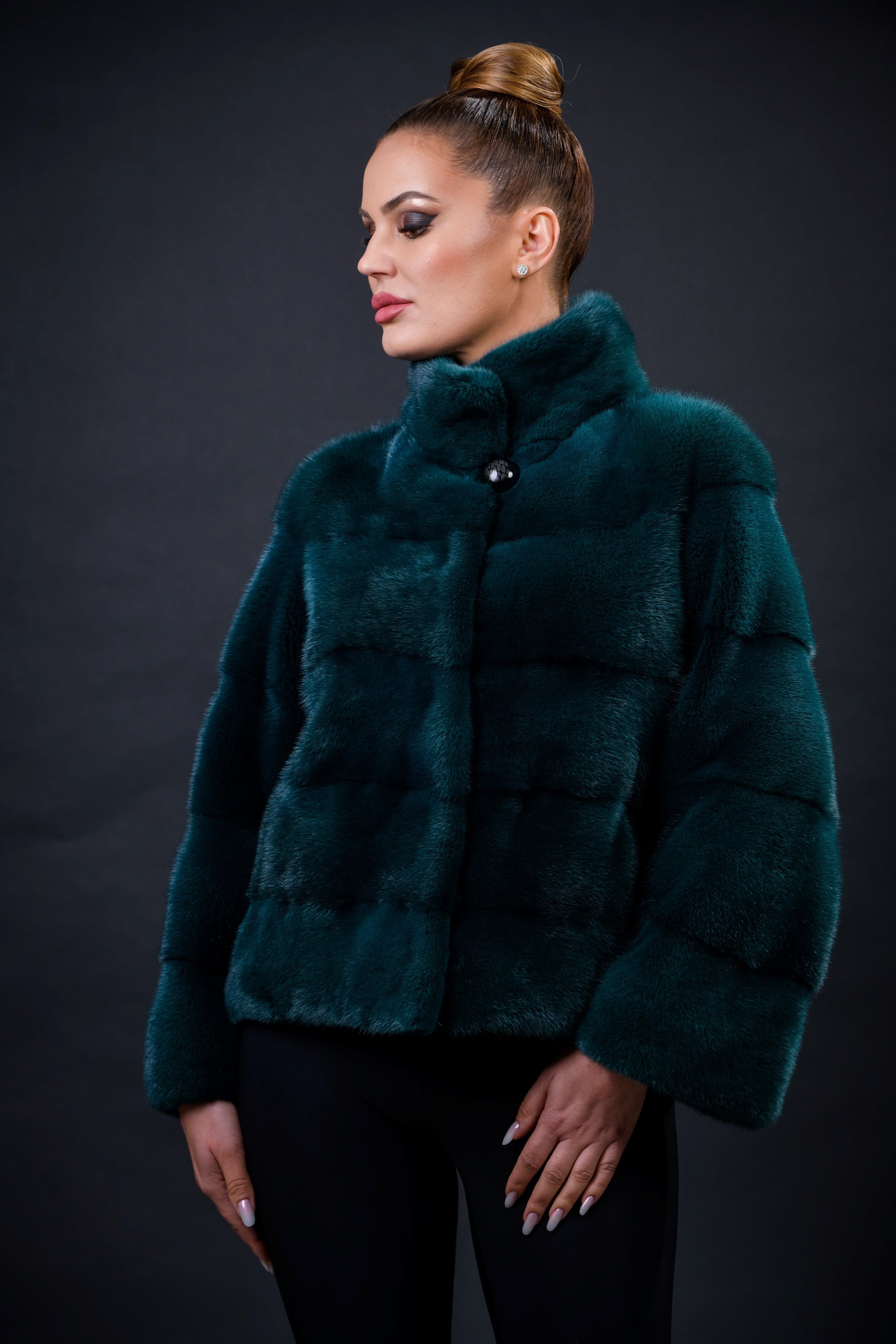 HAINA DIN BLANA NATURALA DE VIZON SMARALD