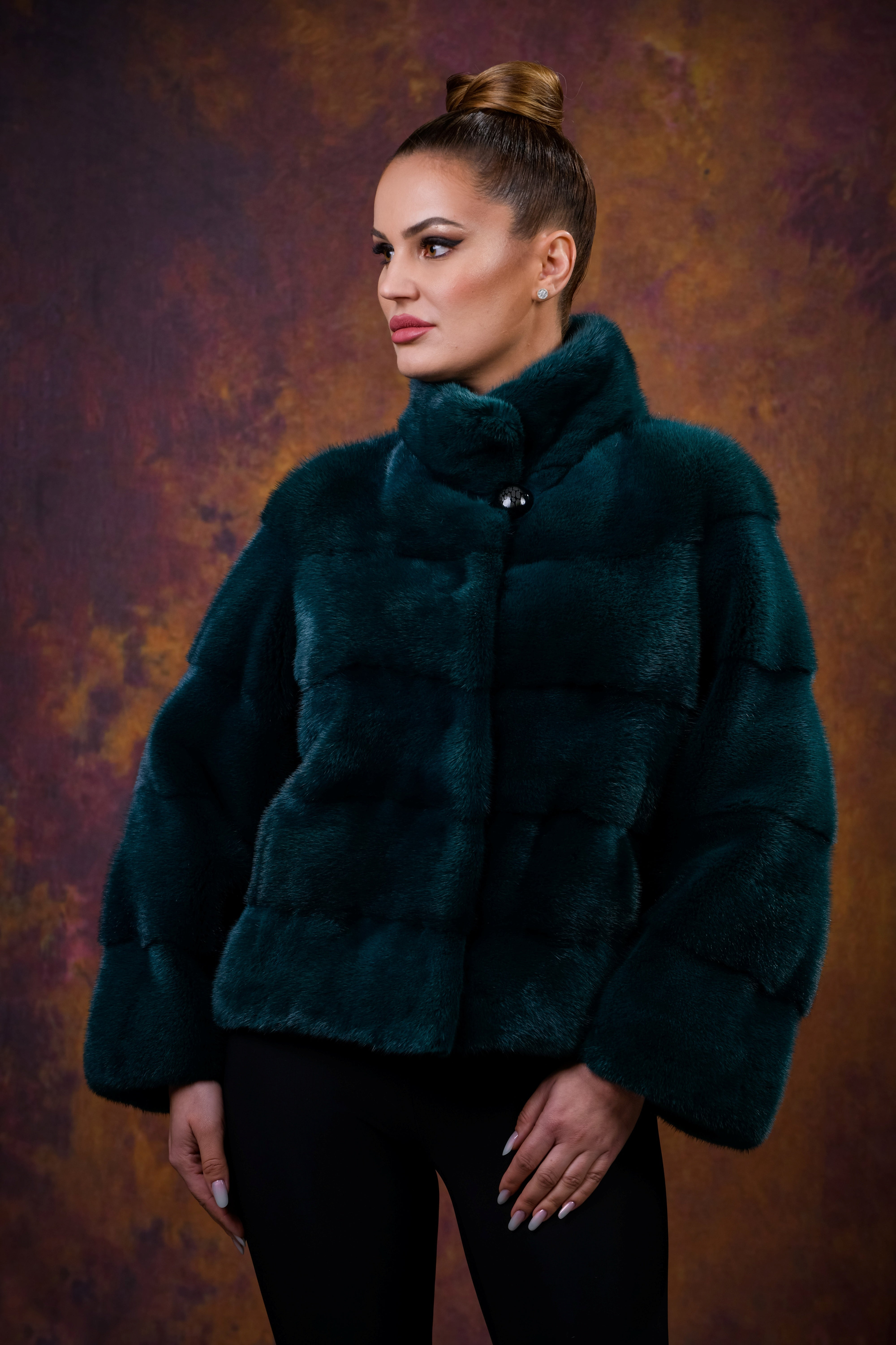 HAINA DIN BLANA NATURALA DE VIZON SMARALD