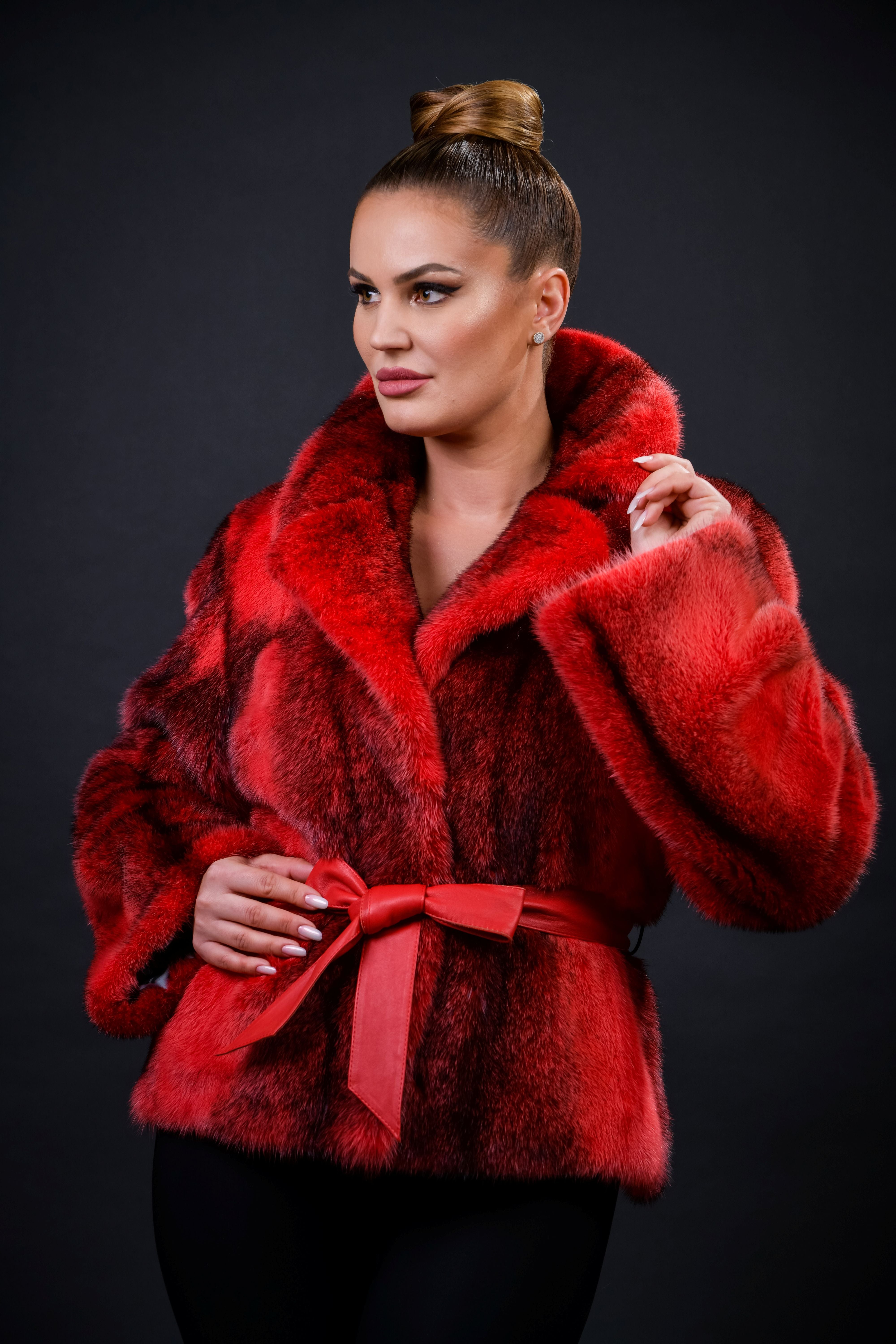 HAINA DIN BLANA NATURALA DE VIZON BLACK CROSS ROSU