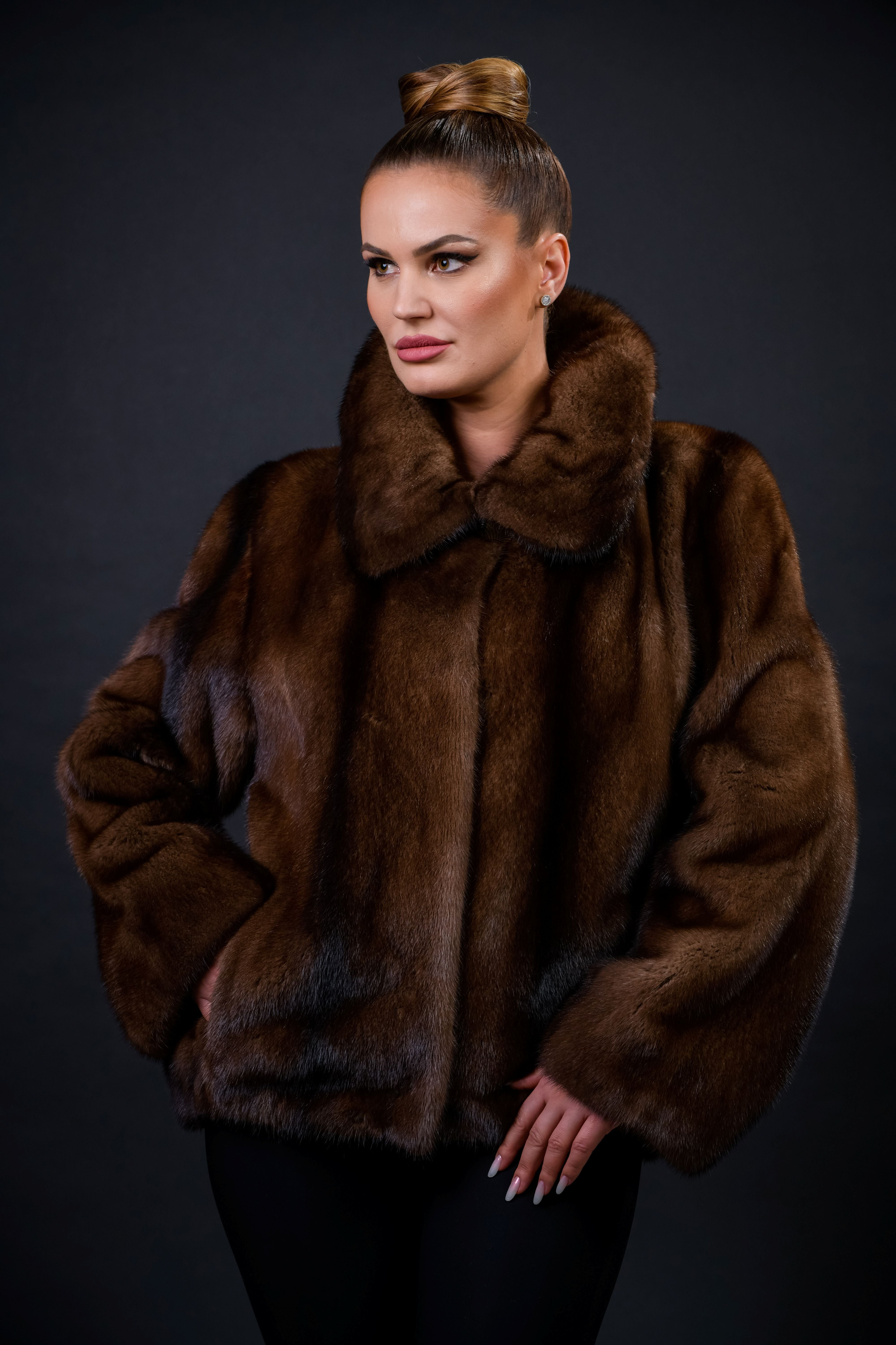 HAINA DIN BLANA NATURALA DE VIZON DEMI BUFF