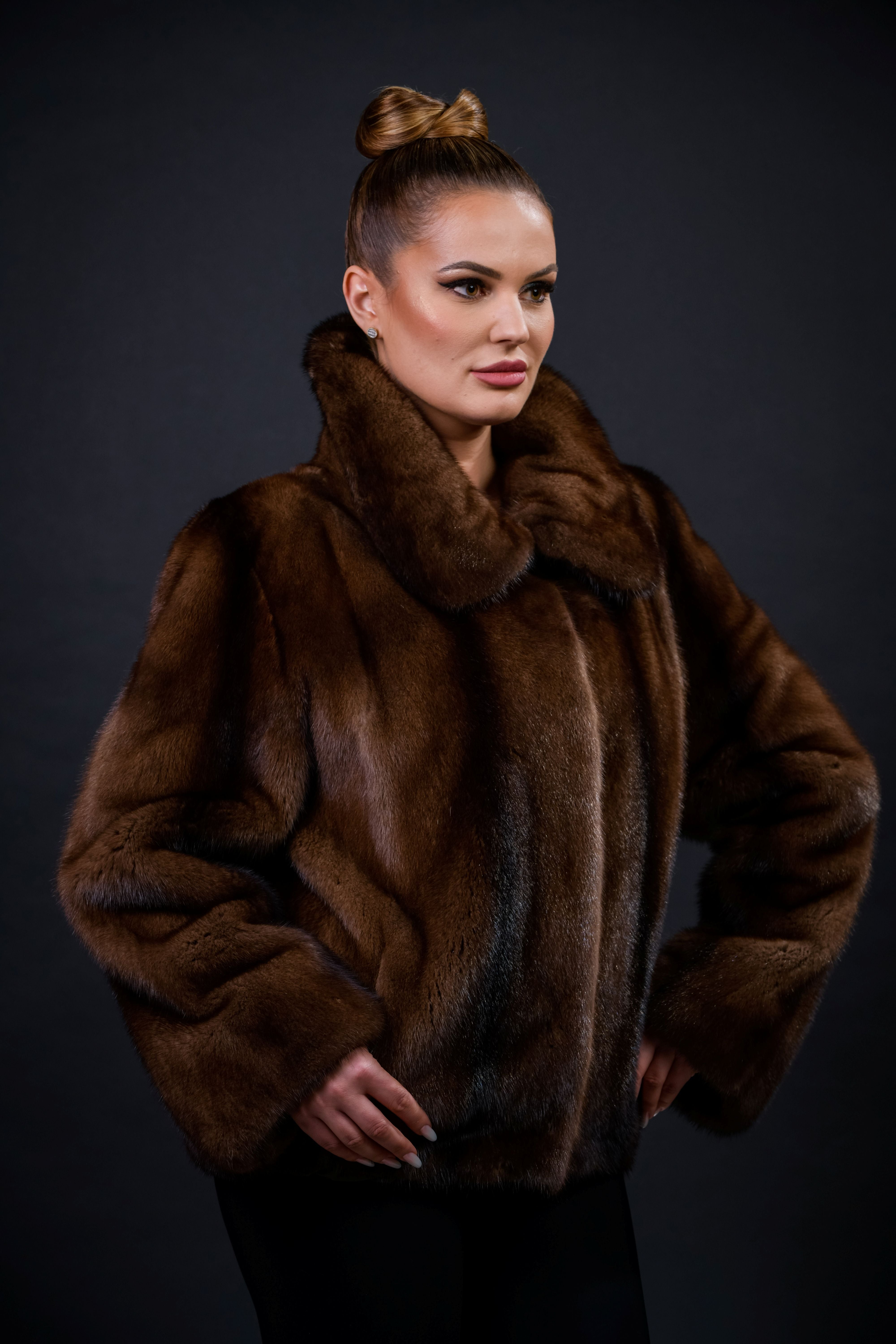 HAINA DIN BLANA NATURALA DE VIZON DEMI BUFF