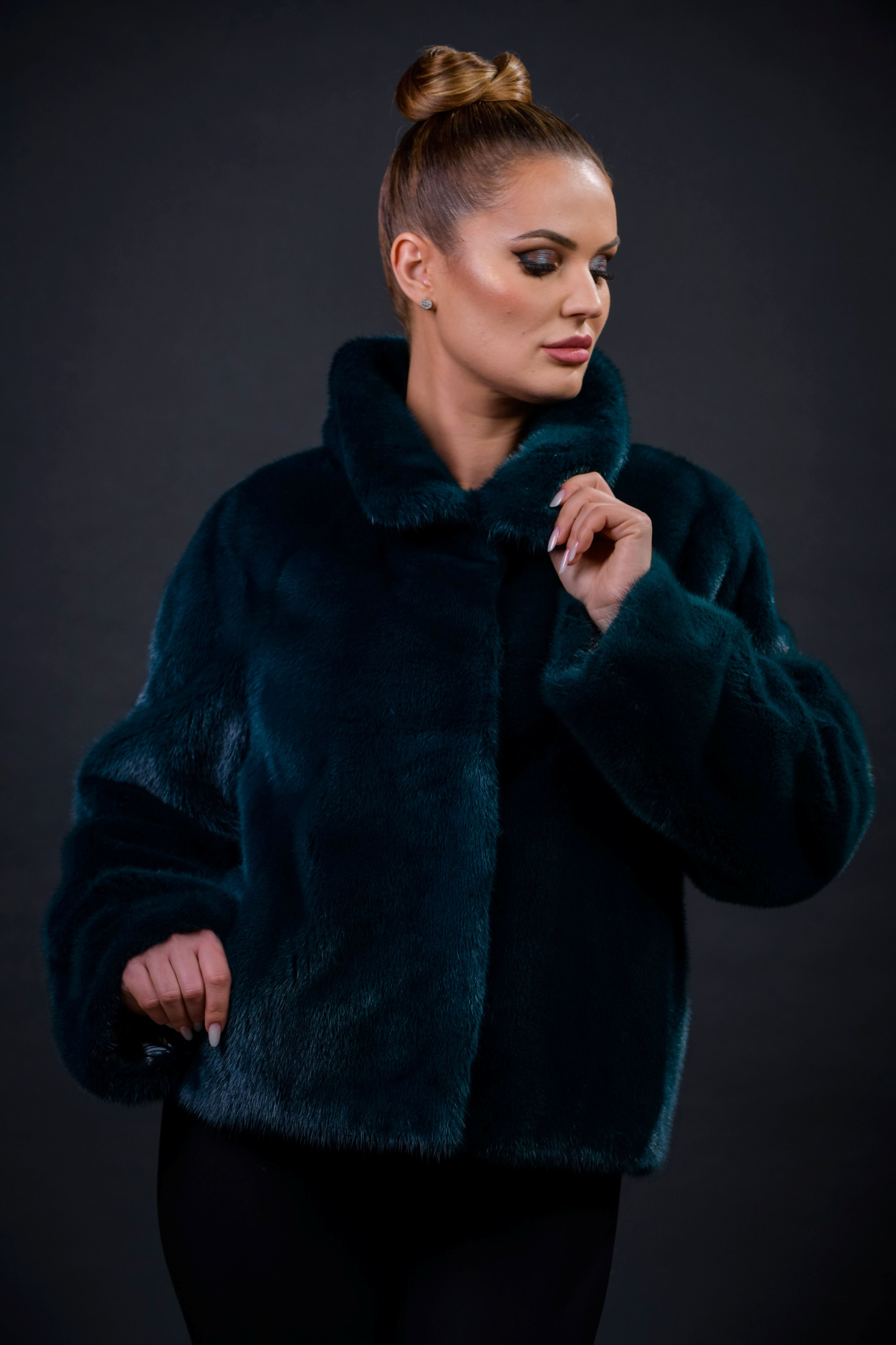 HAINA DIN BLANA NATURALA DE VIZON SMARALD