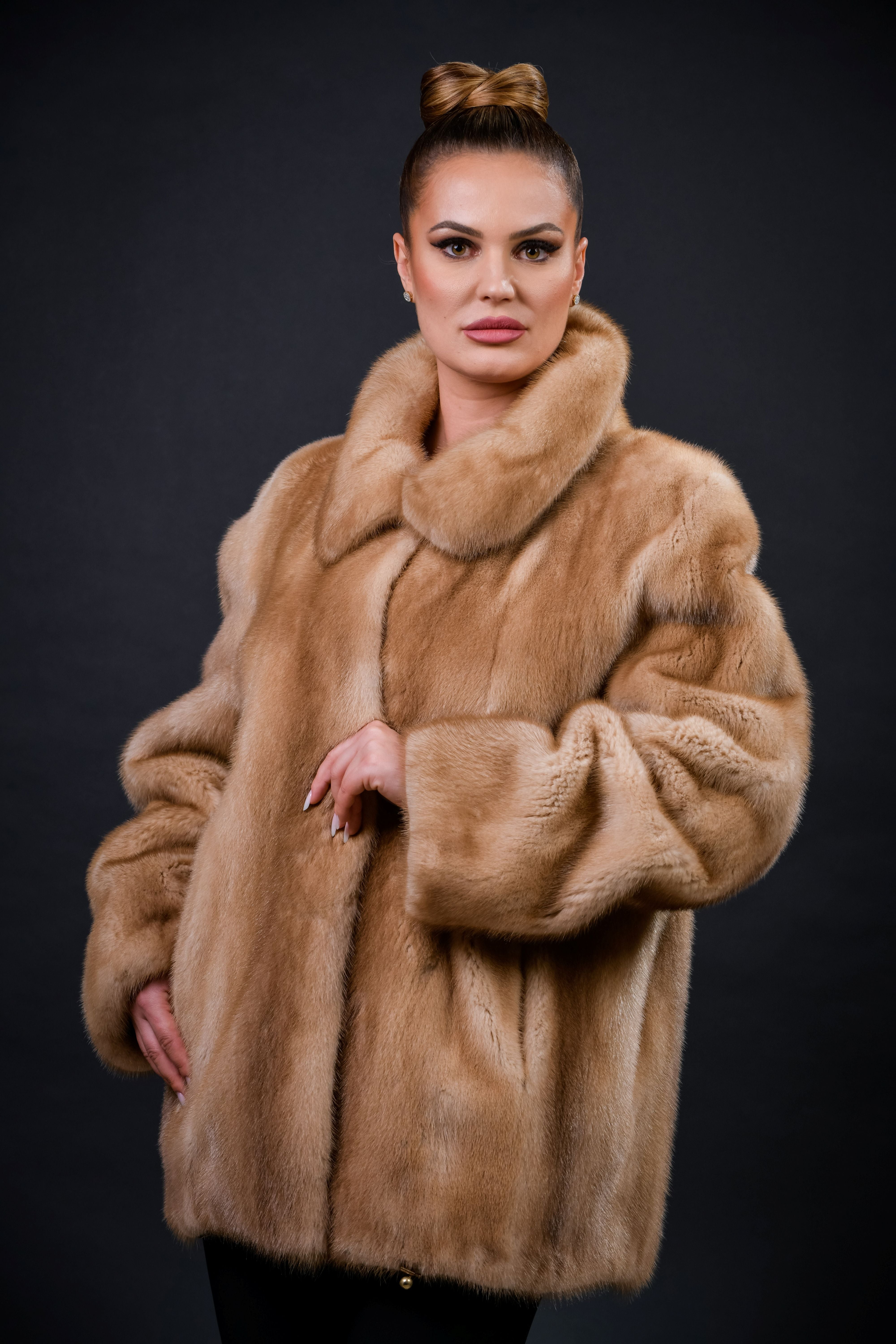 HAINA DIN BLANA NATURALA DE VIZON