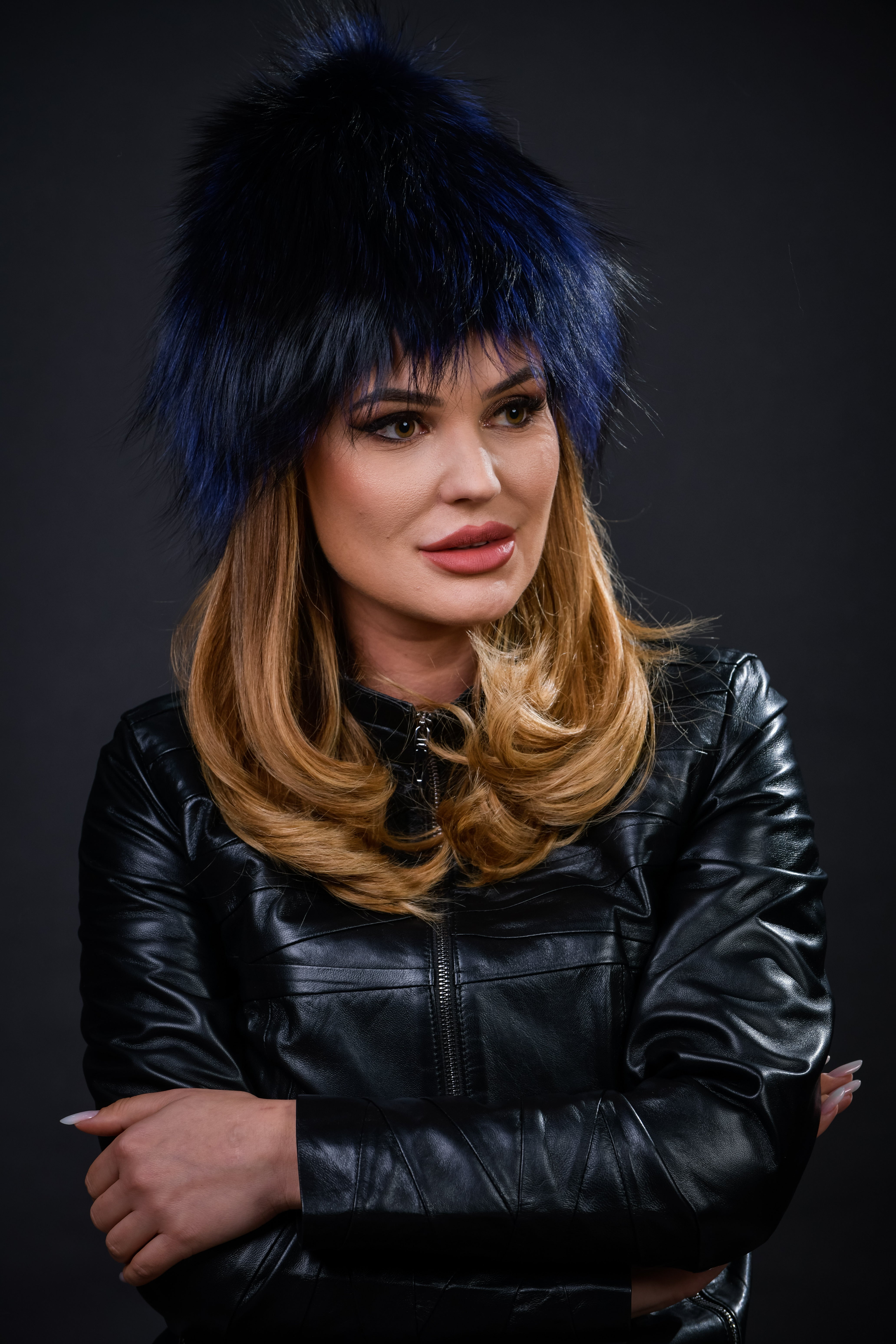 Fes din blană naturală de Vulpe Polară, nuanța albastru